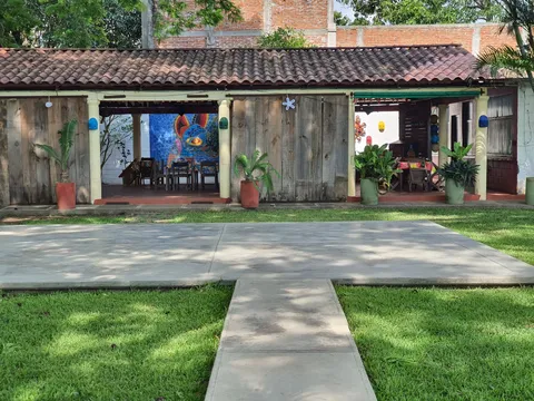 Bacáanda Botanero Familiar image 5