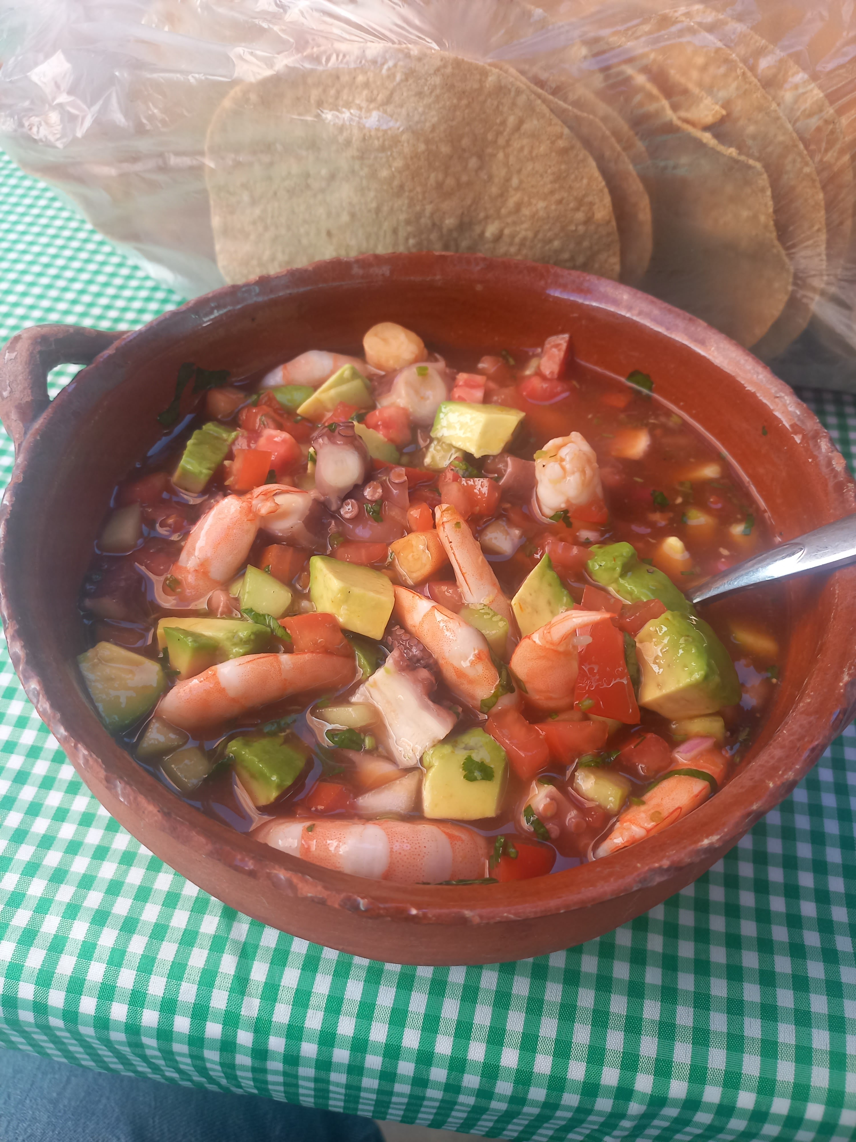 Mariscos los antojitos image 2