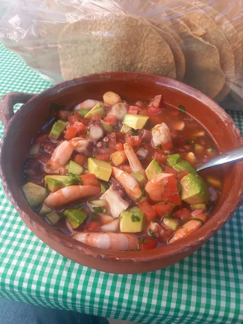 Mariscos los antojitos image 2