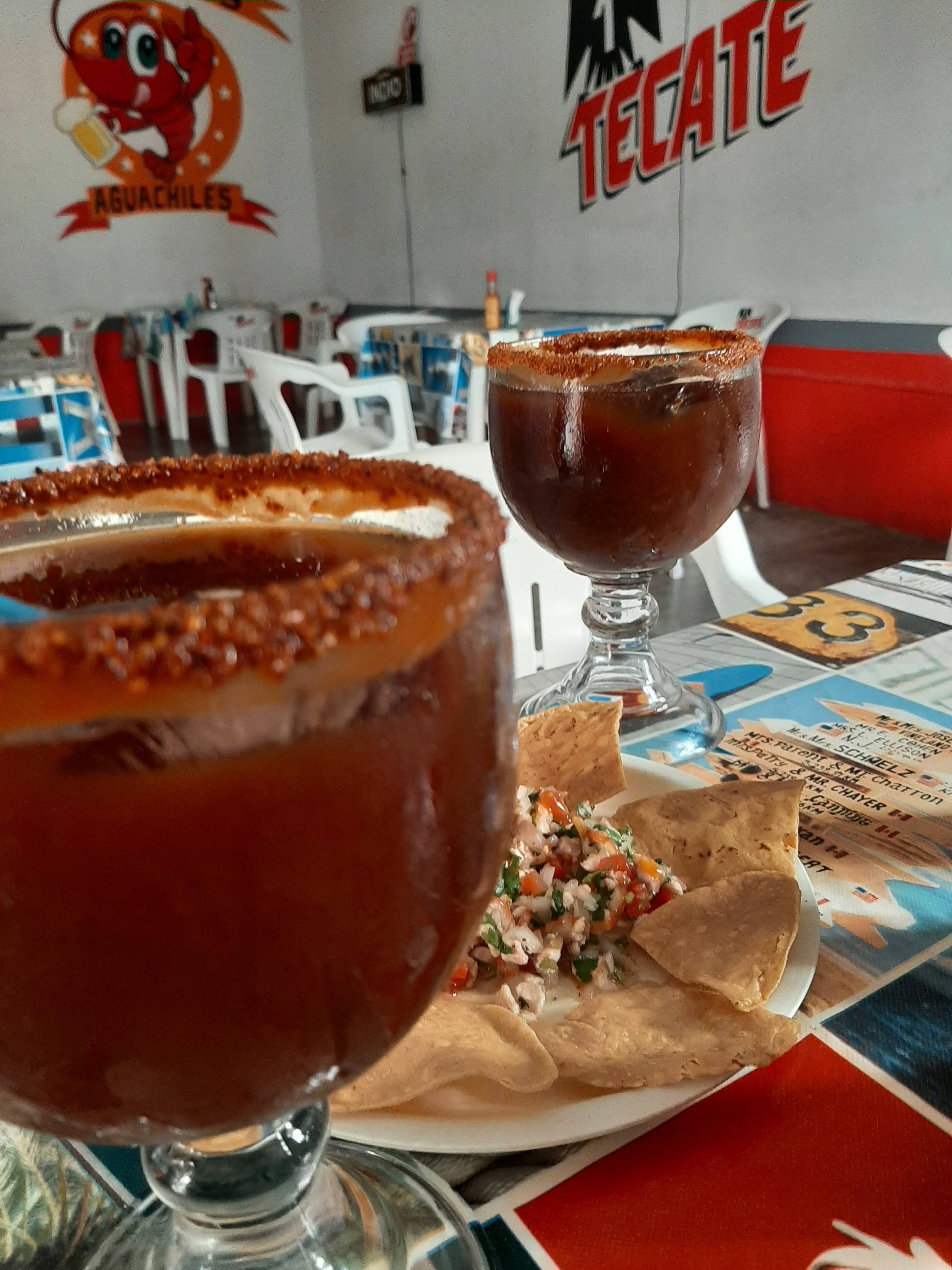 LOS 2 AGUACHILES image 2