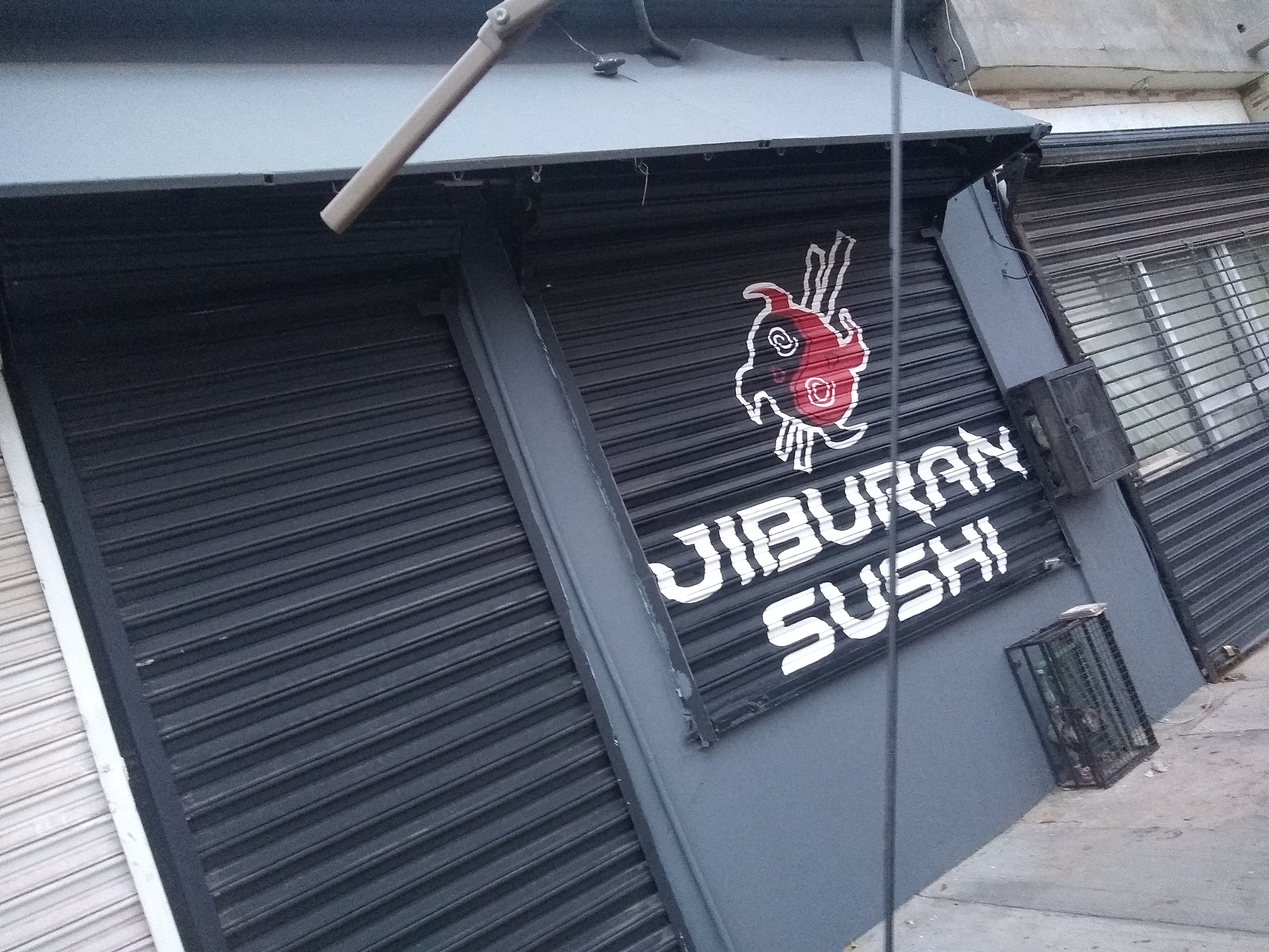 Jiburan Sushi image 7