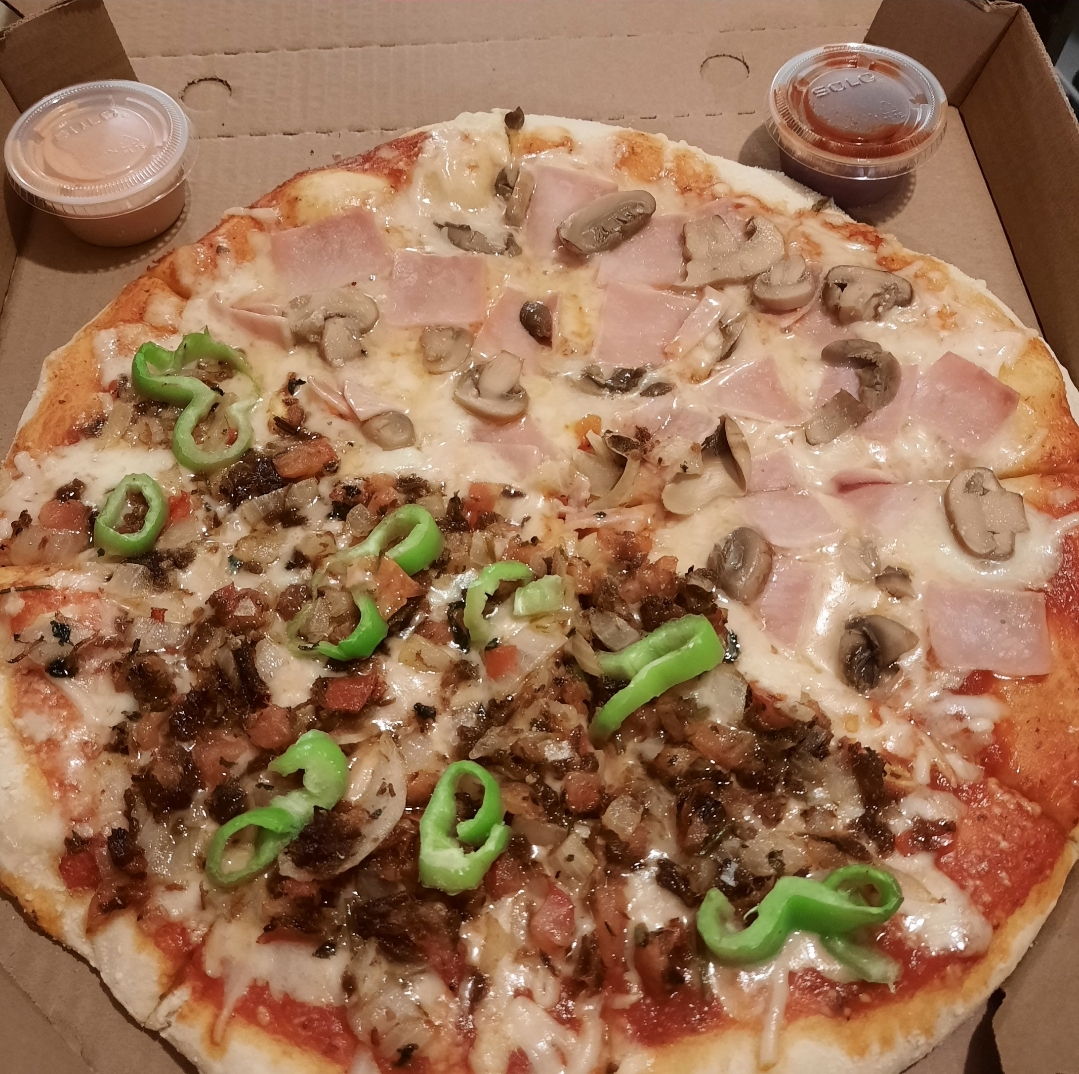 Miauu Pizzas image 9