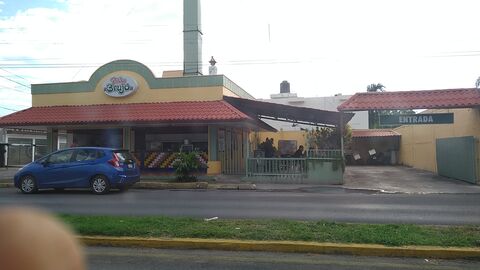Pollo Brujo Nápoles image 1
