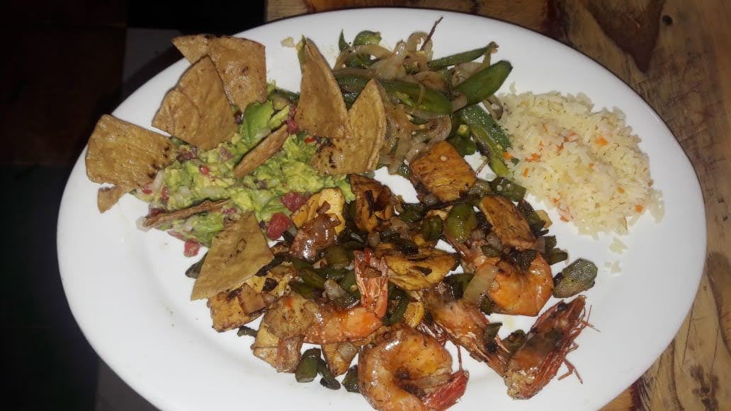 La perla del pacífico image 7