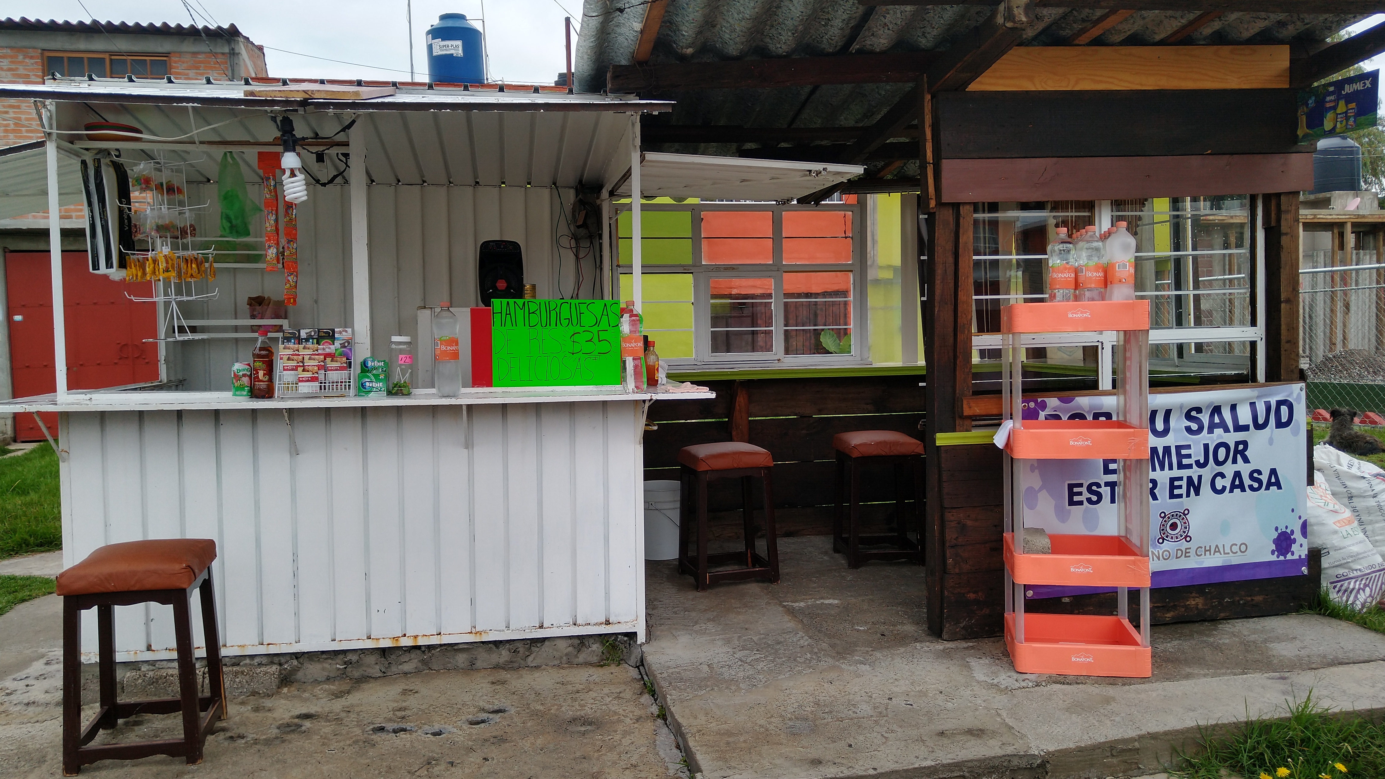 La Cabañita Hamburguesas Tacos y Hot-Dog image 1