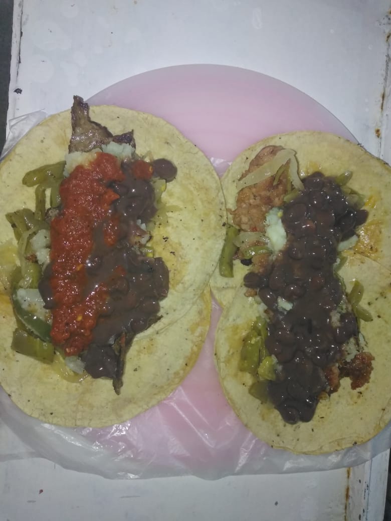 La Cabañita Hamburguesas Tacos y Hot-Dog image 5