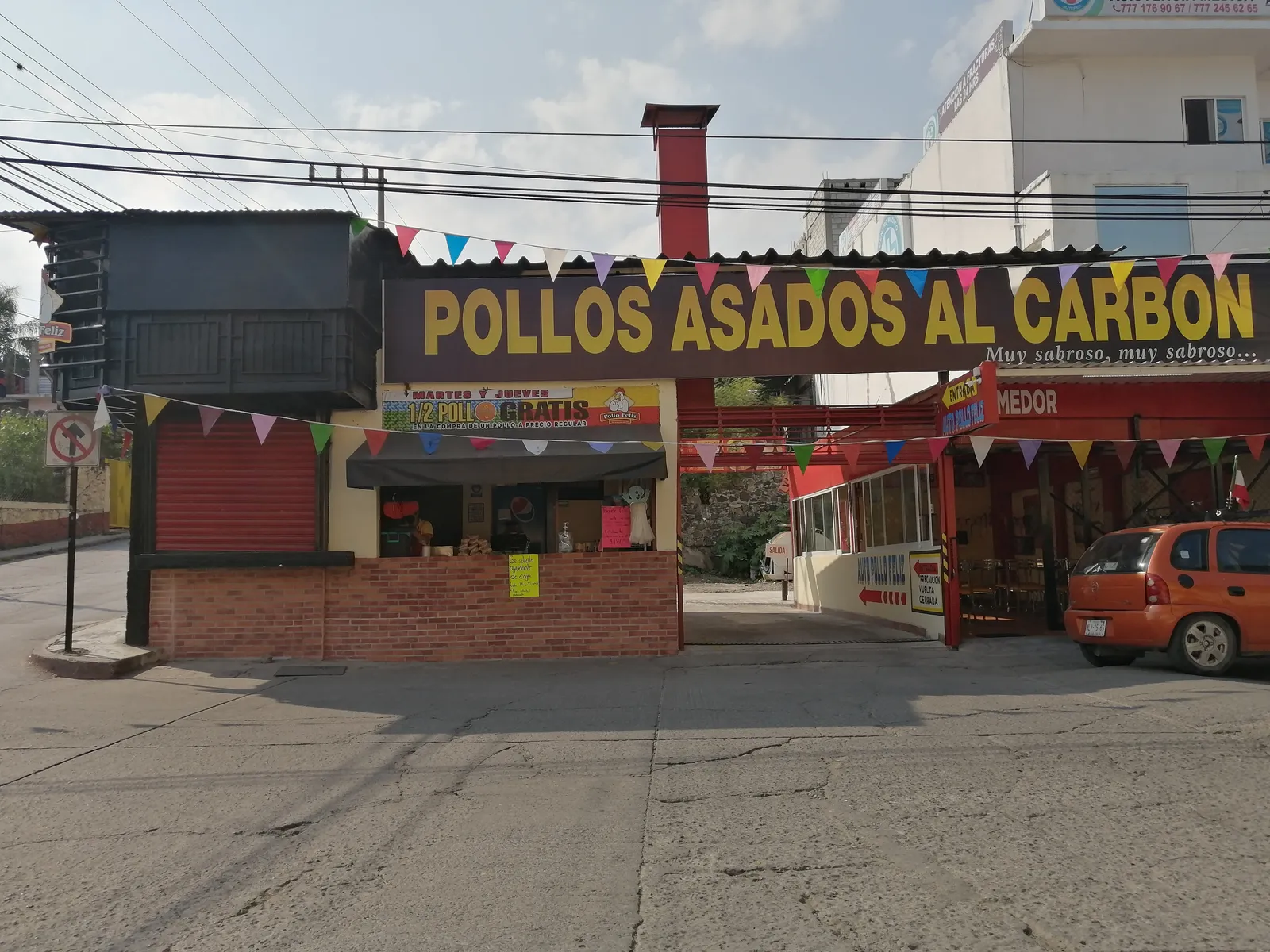 Pollo Feliz image 1