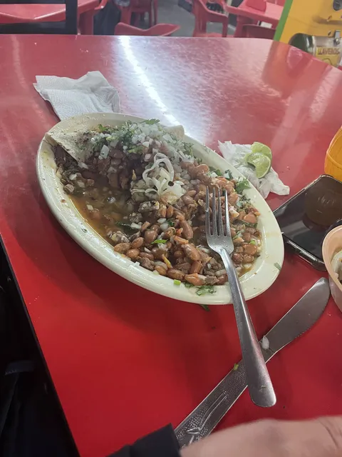 Taquería Los Misshoos image 4