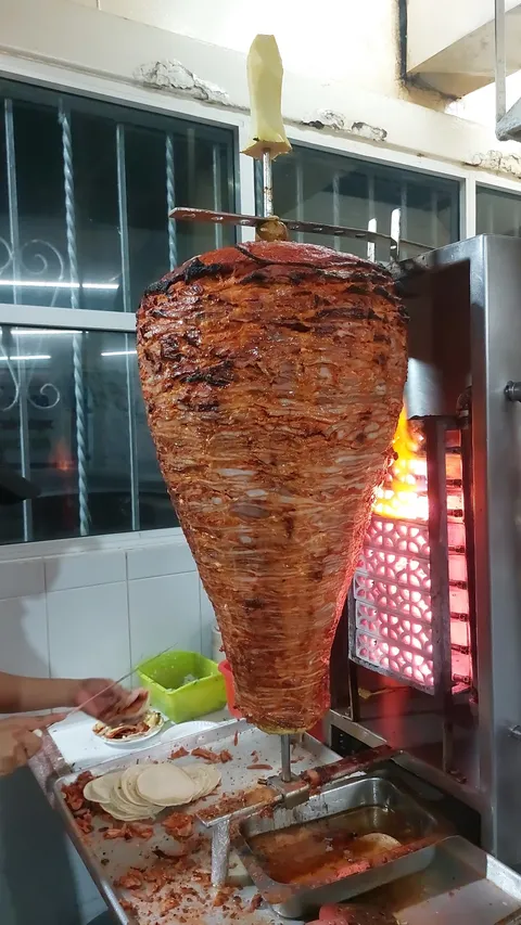 Taquería Los Misshoos image 6