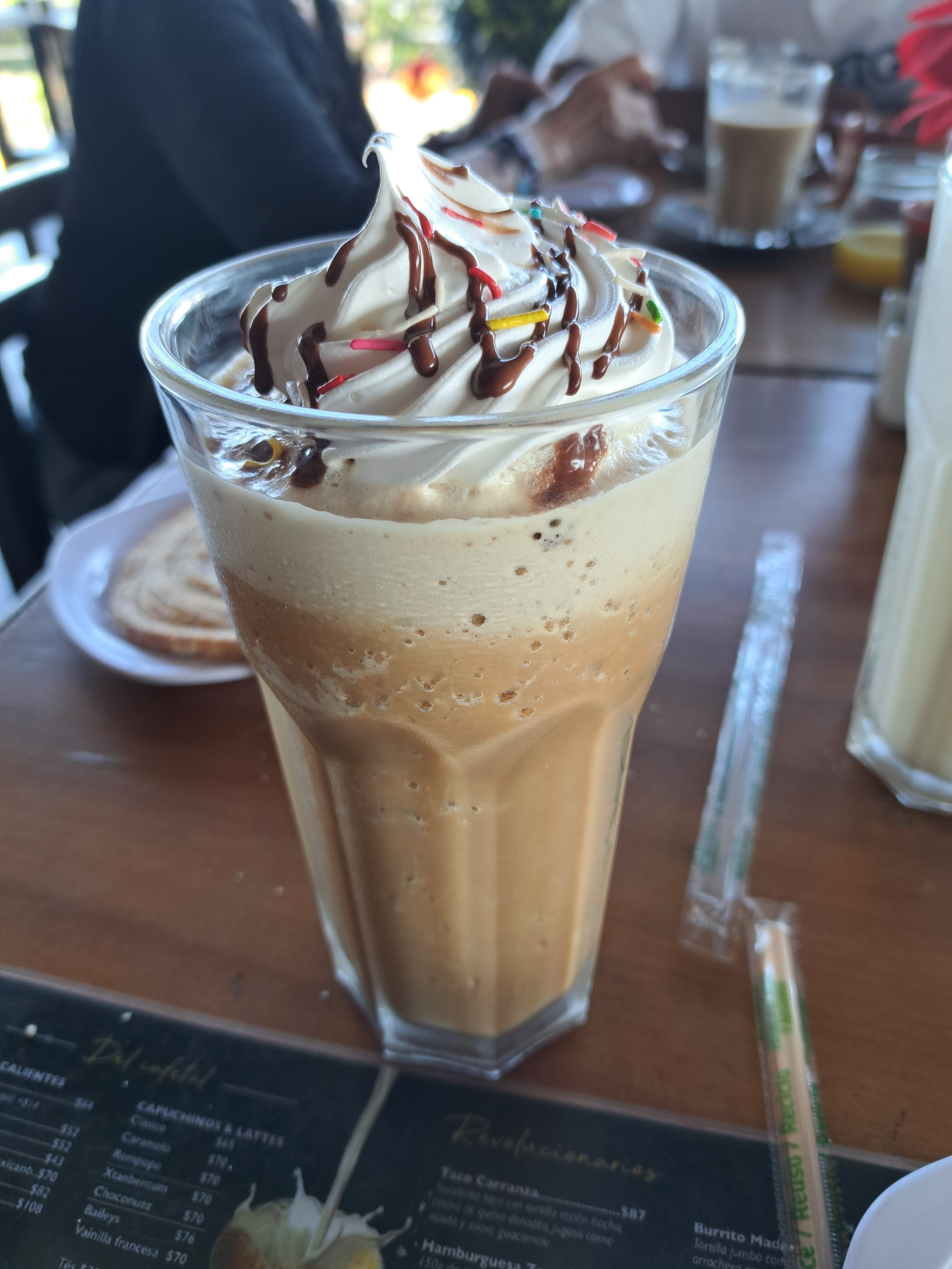 Guali Desayunería, Café & Resto "Plaza Zante" image 5