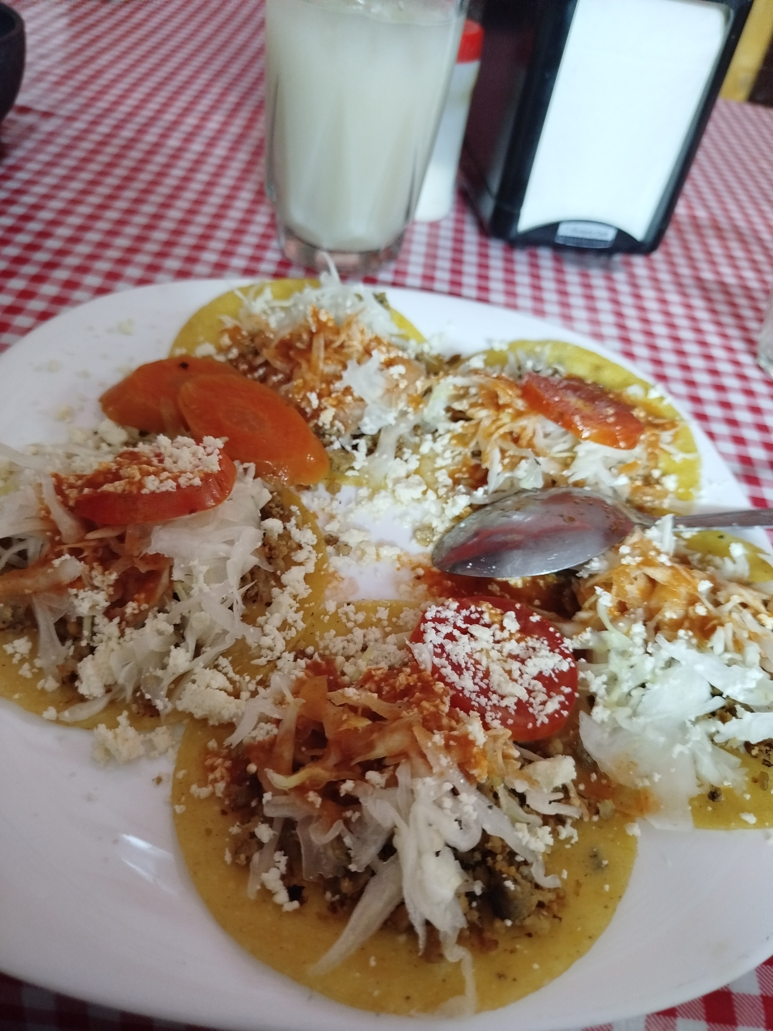 Taquería Chuy y Chepa image 2