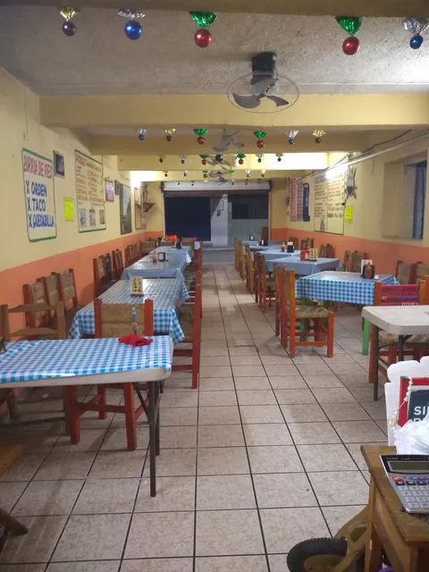 Taquería Chuy y Chepa image 4