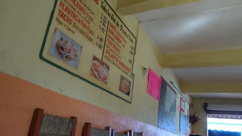 Taquería Chuy y Chepa image 7