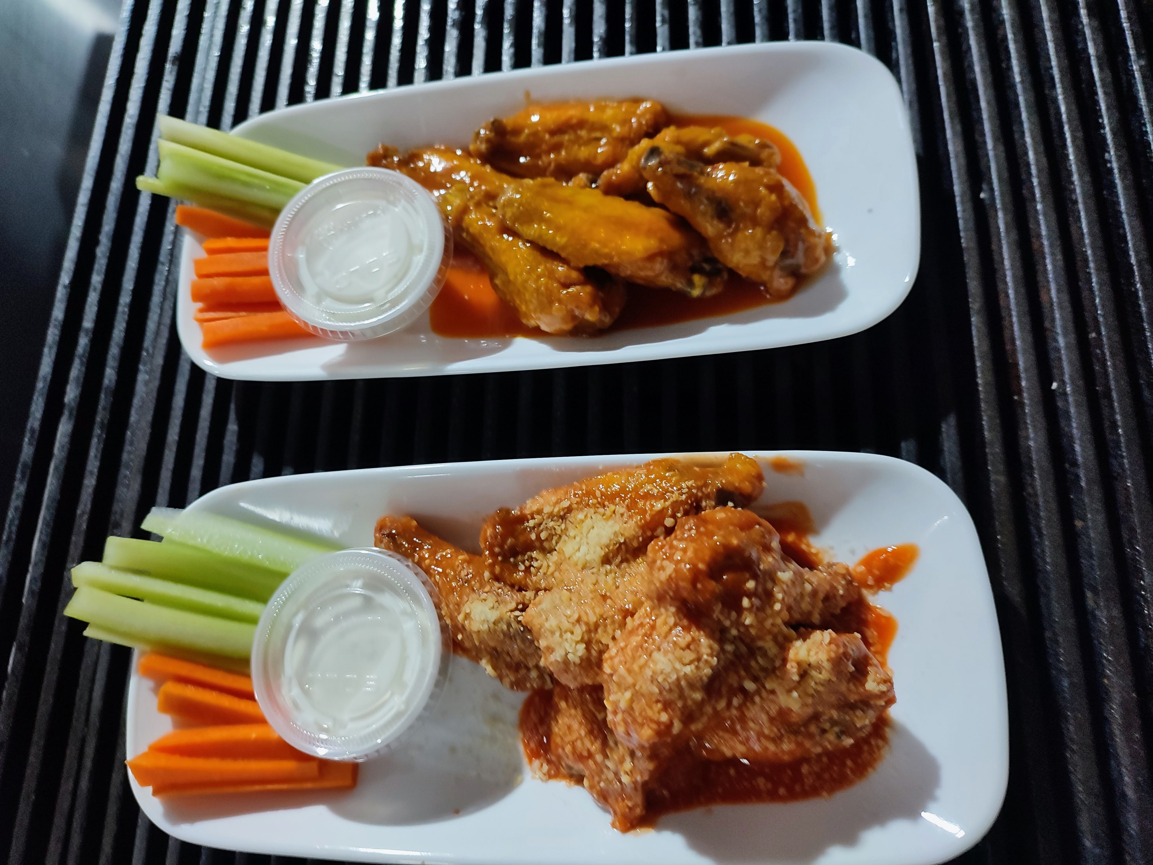 Manzanillo Wings image 2