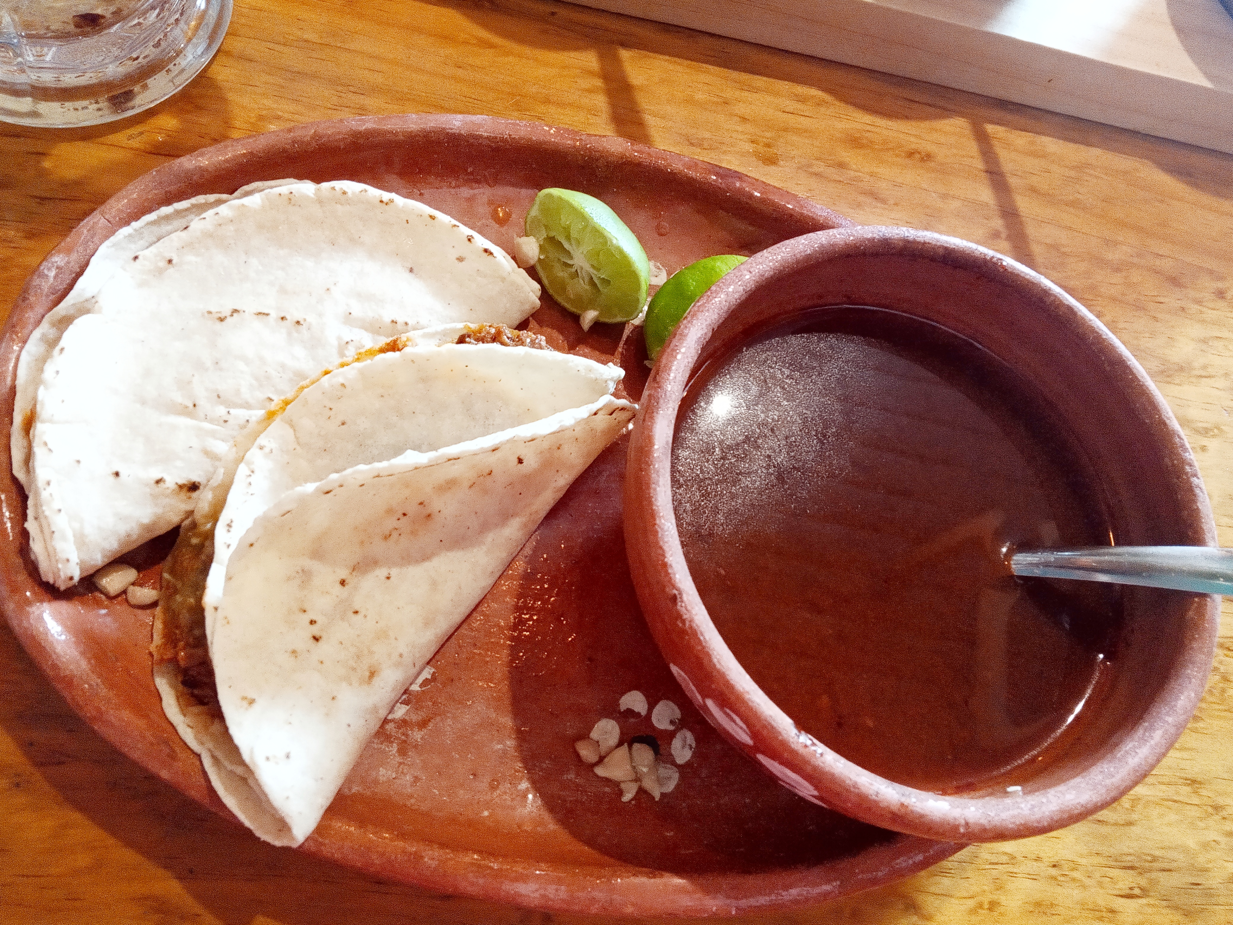 Restaurante LA'UREL, barbacoas image 3