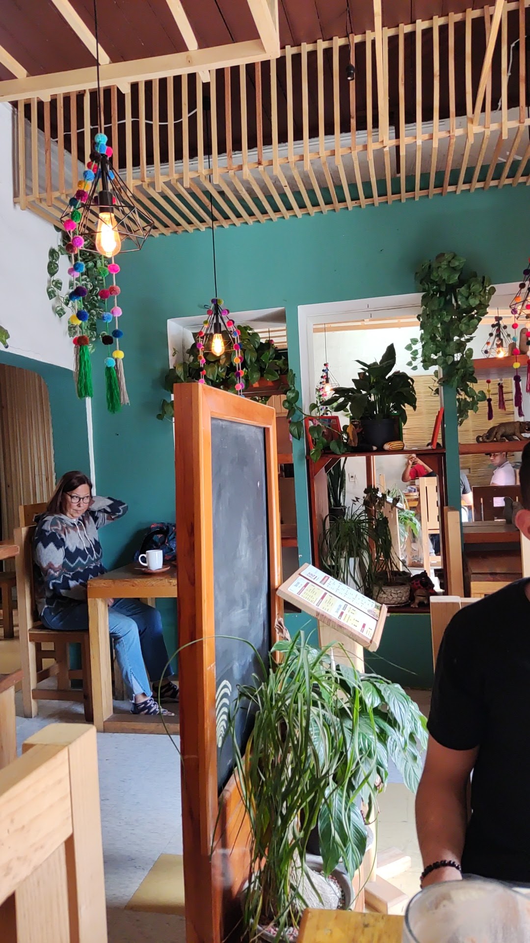 Restaurante LA'UREL, barbacoas image 8