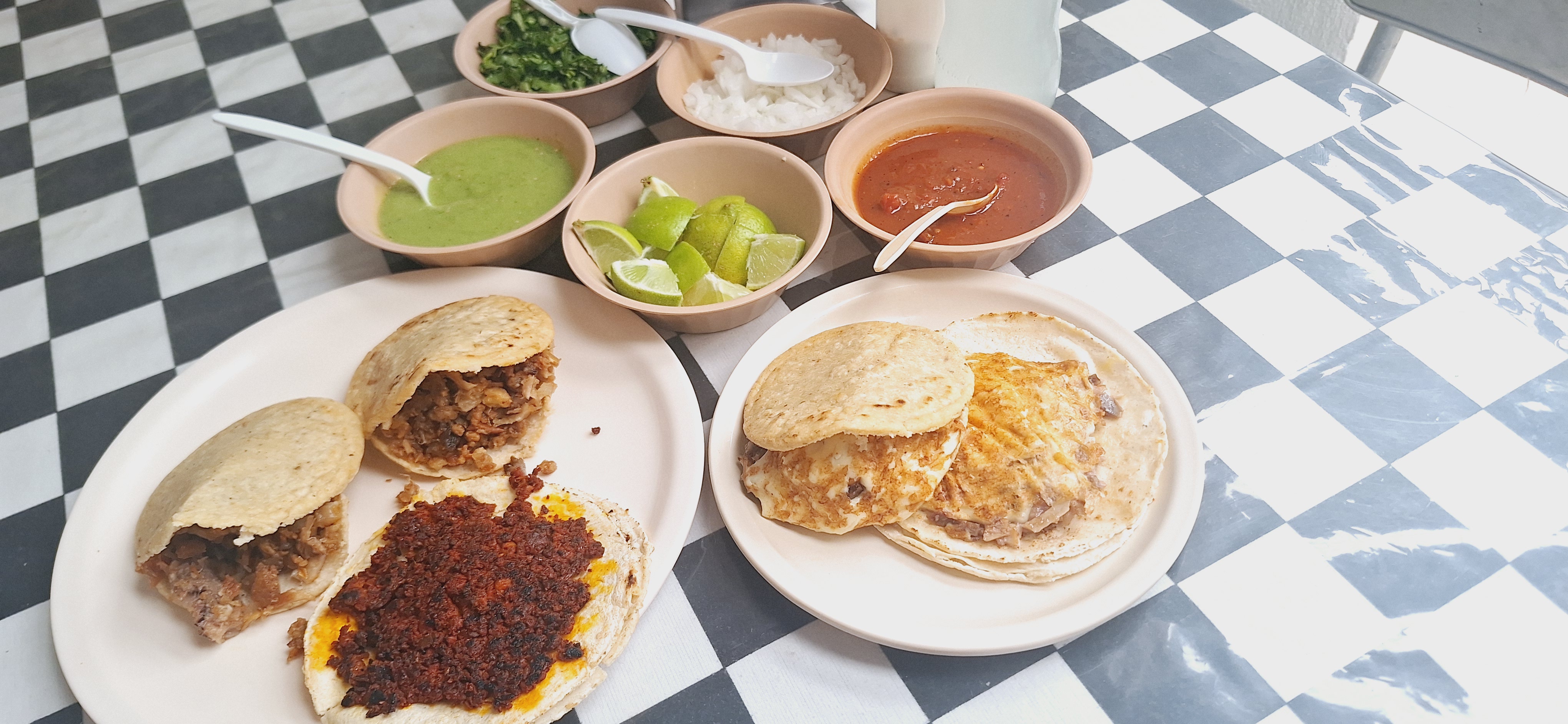 Restaurante CARNITAS AZCAPO image 3