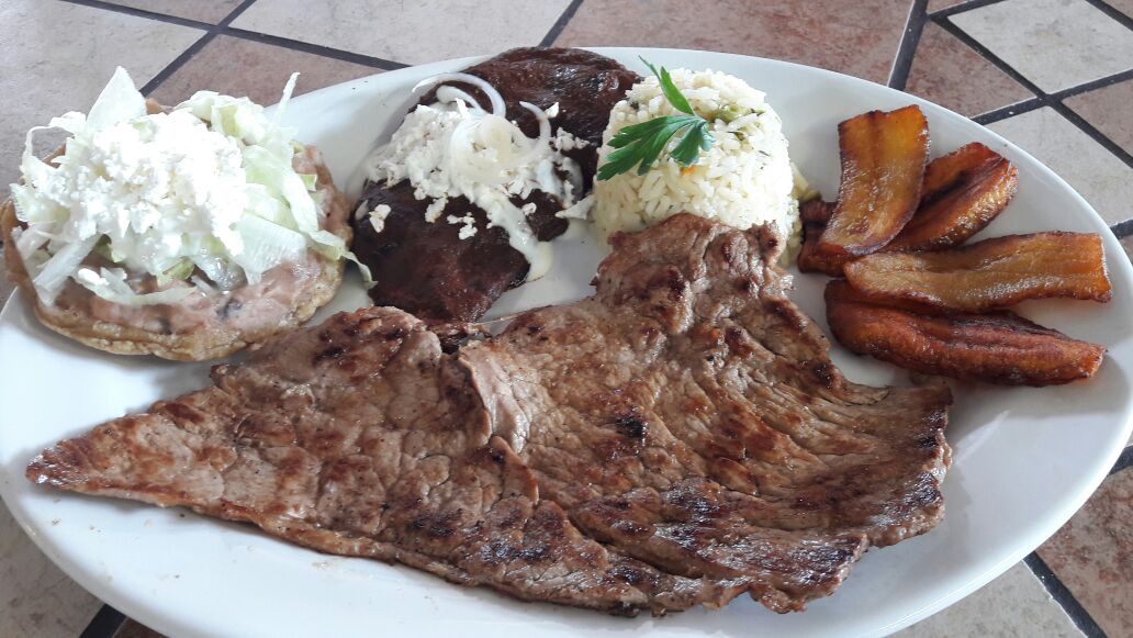 Súper Pollos Noelia image 8