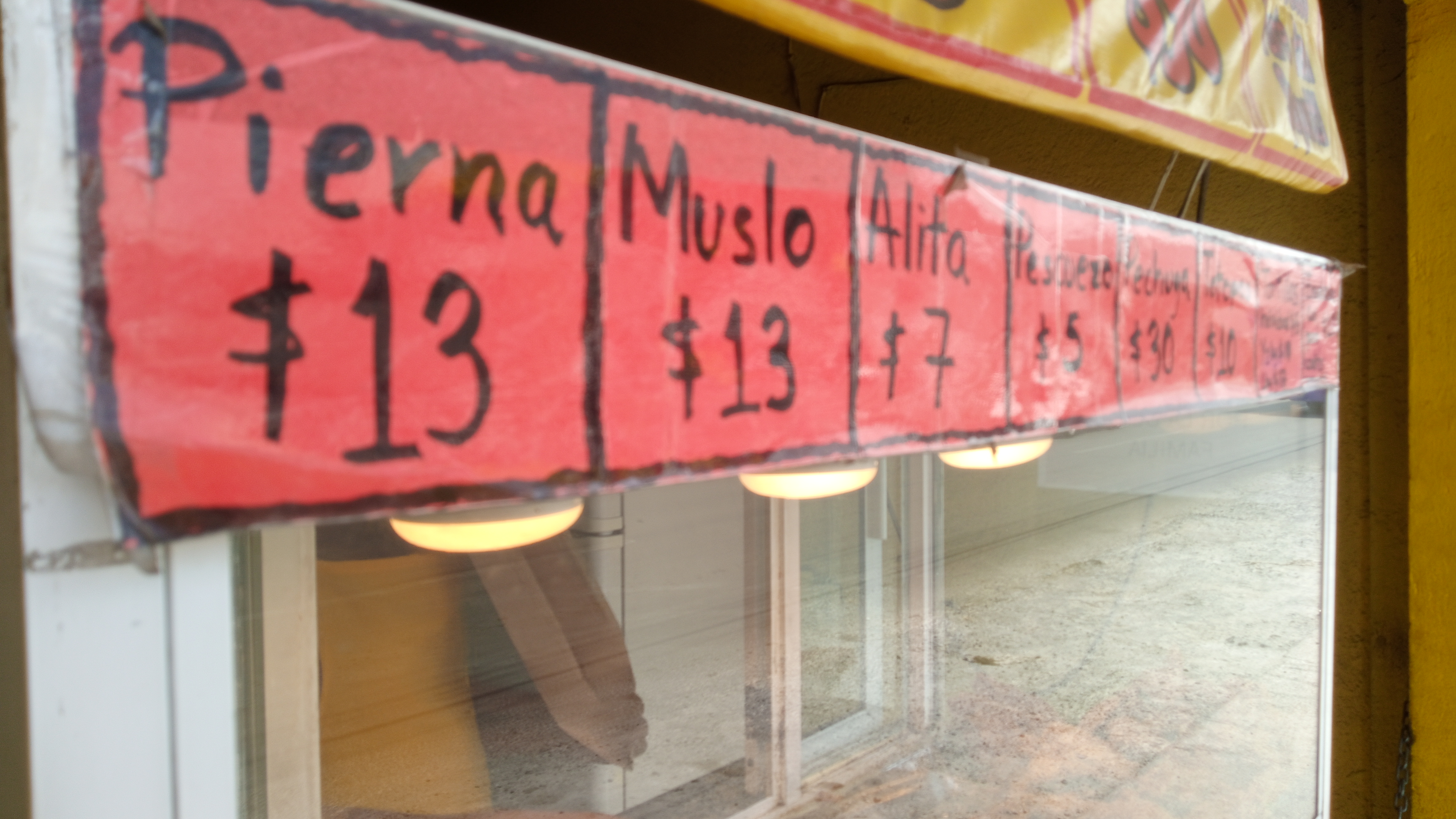 Pollo Frito Los Cuates image 9