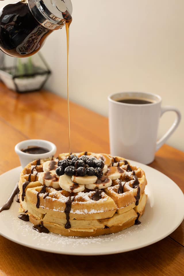 M&M Restaurant image 2