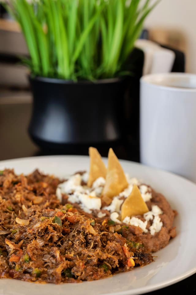 M&M Restaurant image 8