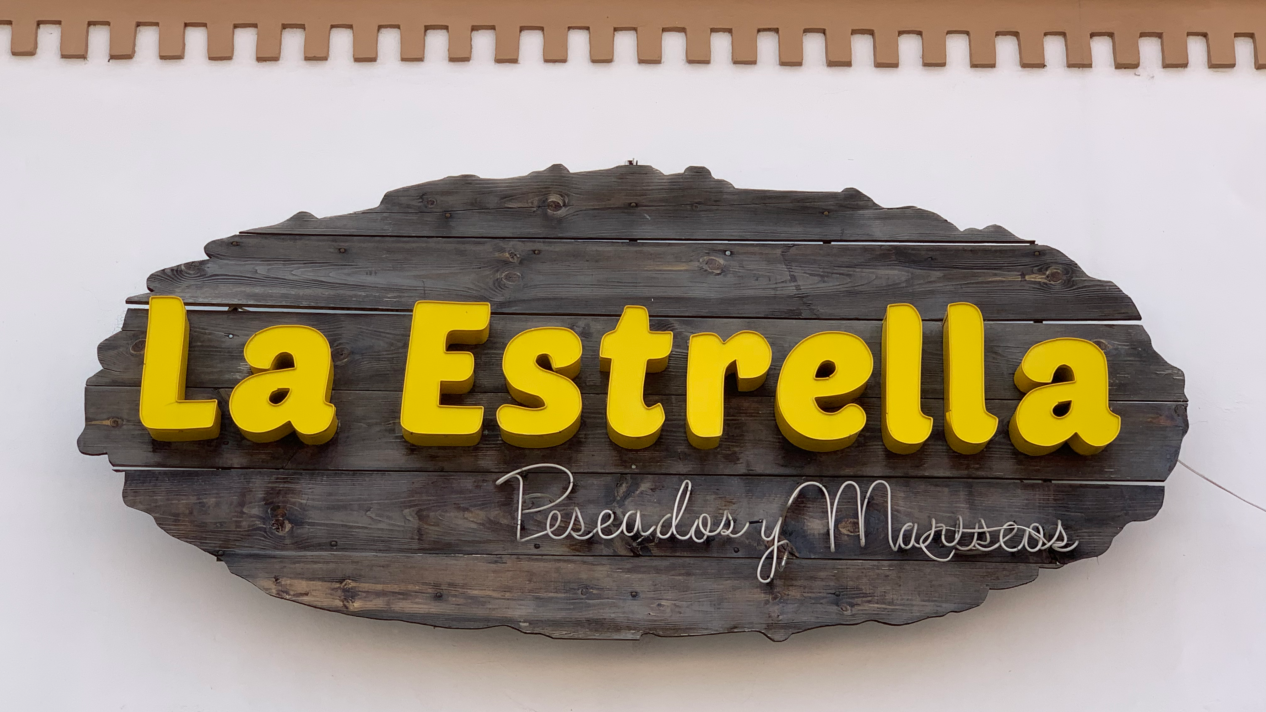 La Estrella Pescados Y Mariscos image 3