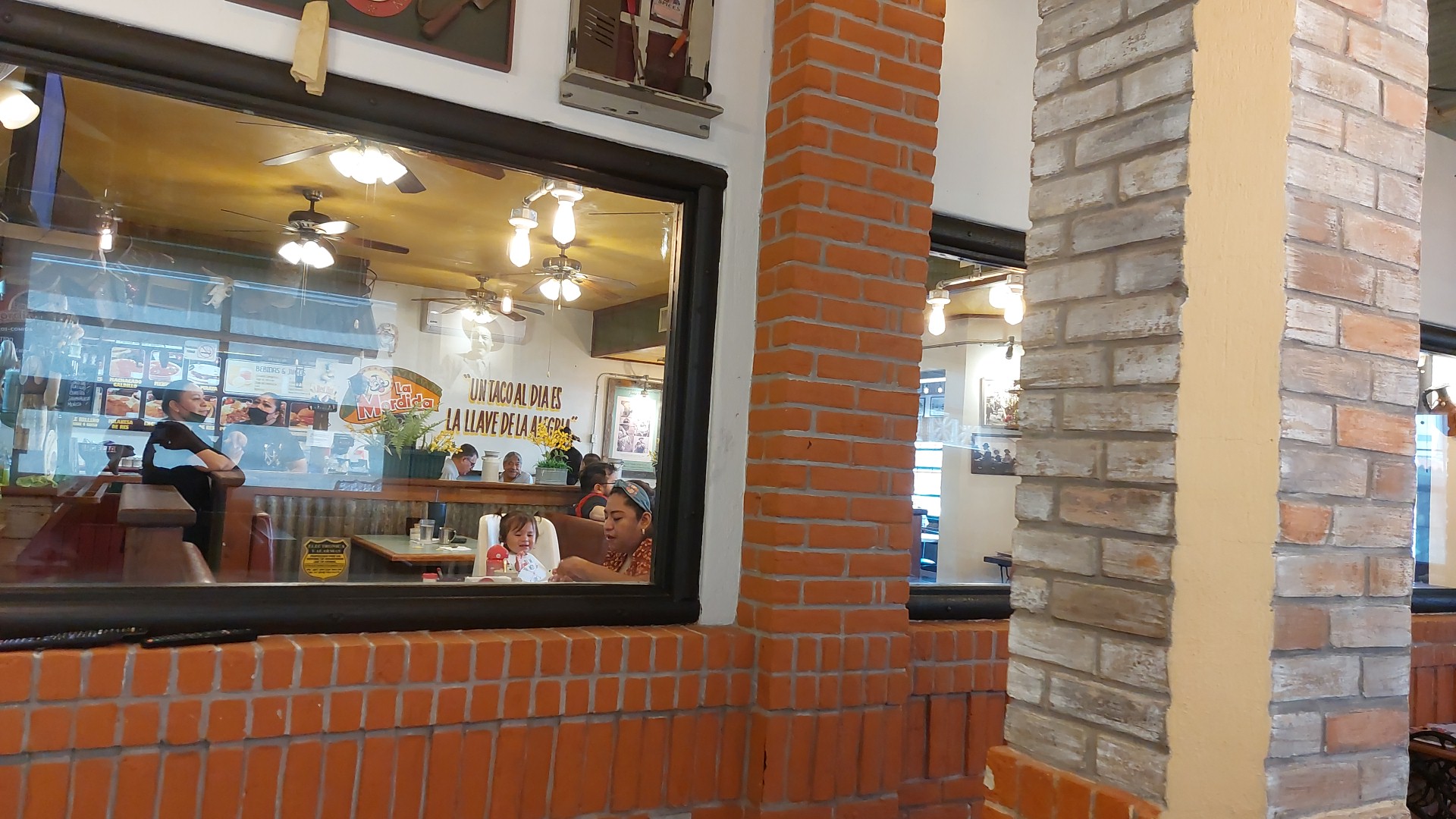 Tacos La Mordida image 1