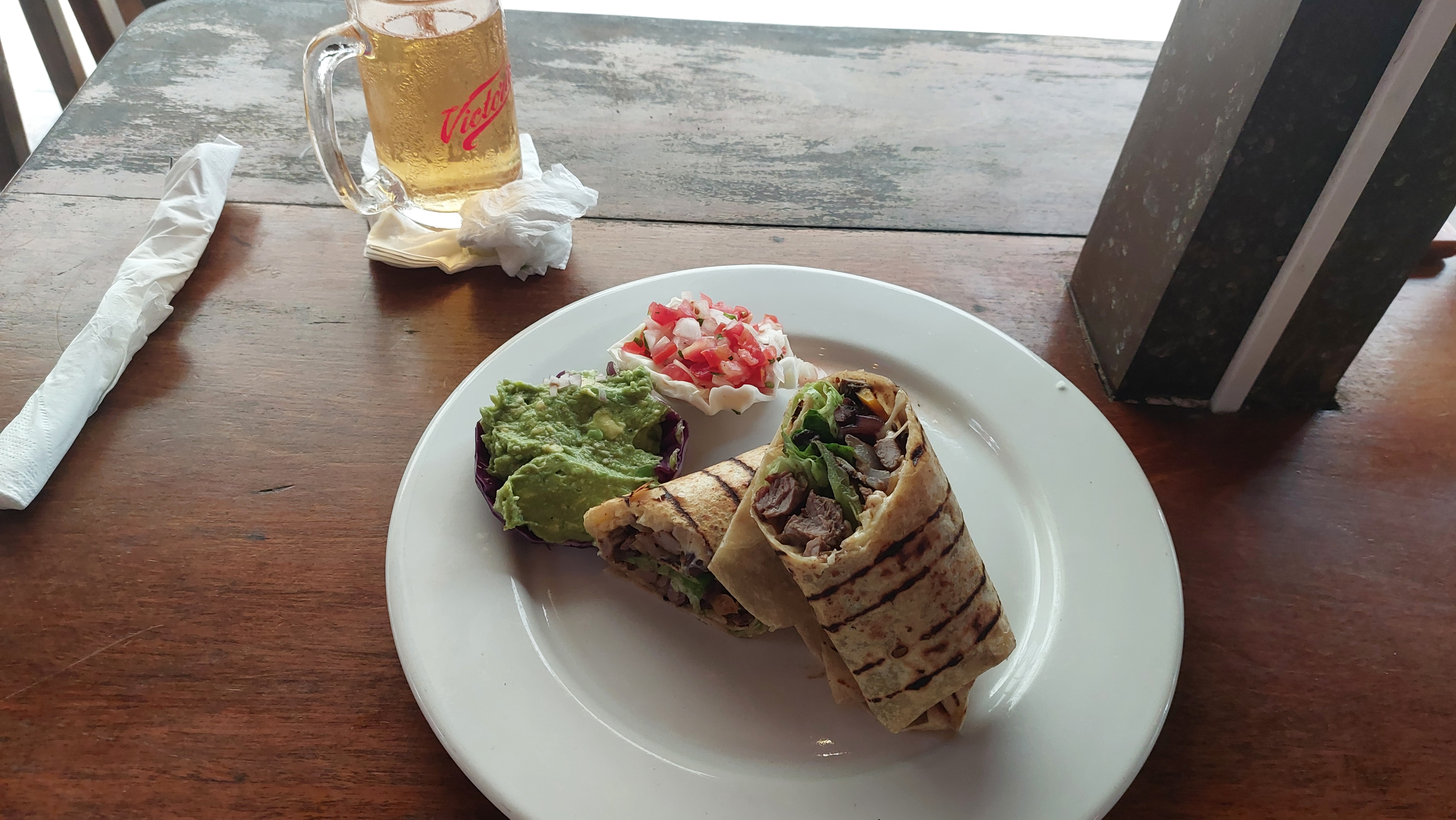 MUZA SURF BAR RESTAURANT image 5