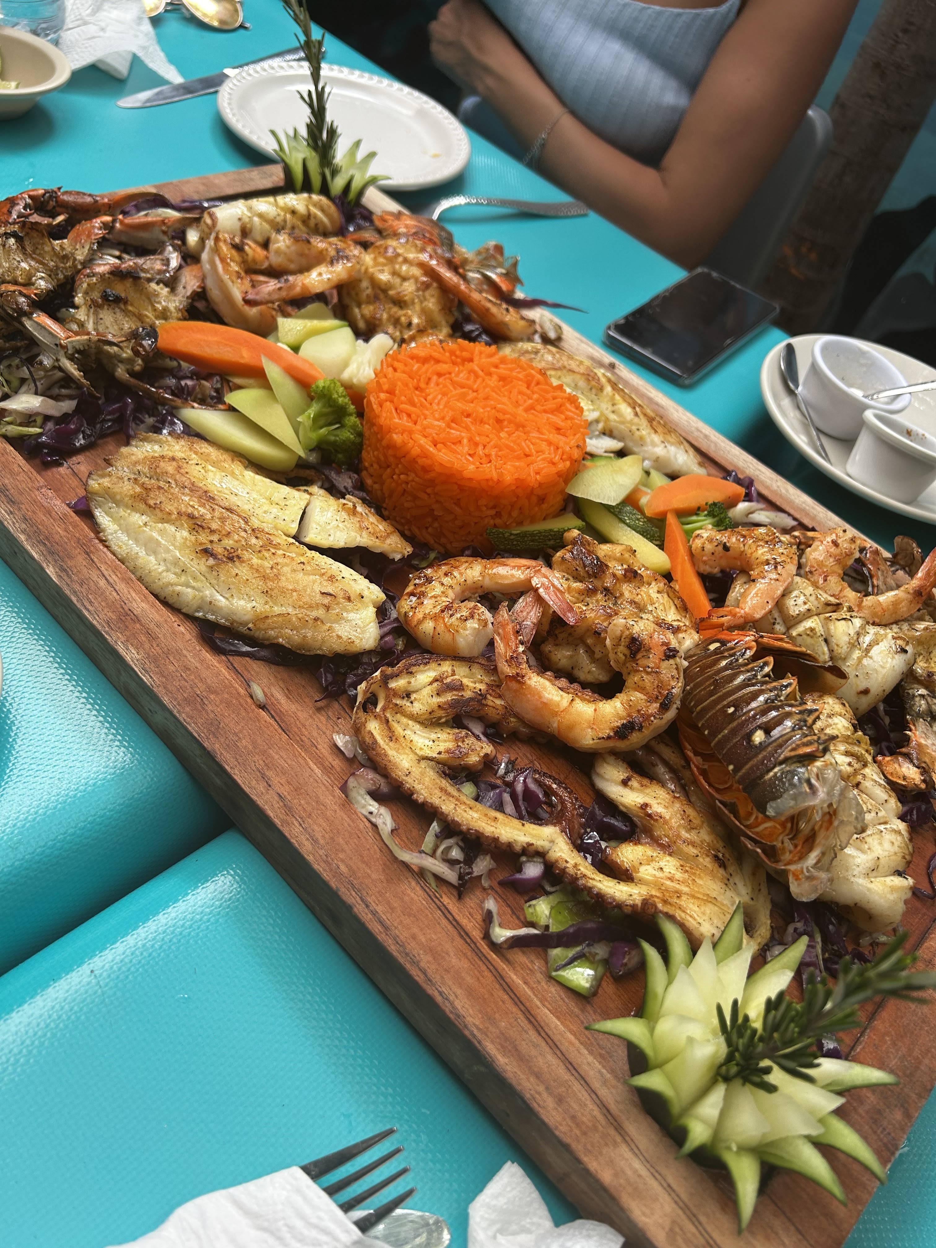 Mariscos la cueva del pez maya image 6