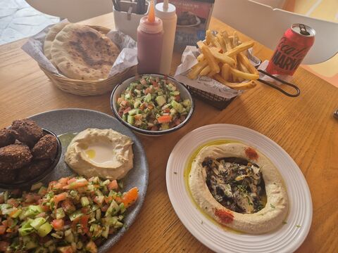 Eat Bar image 6
