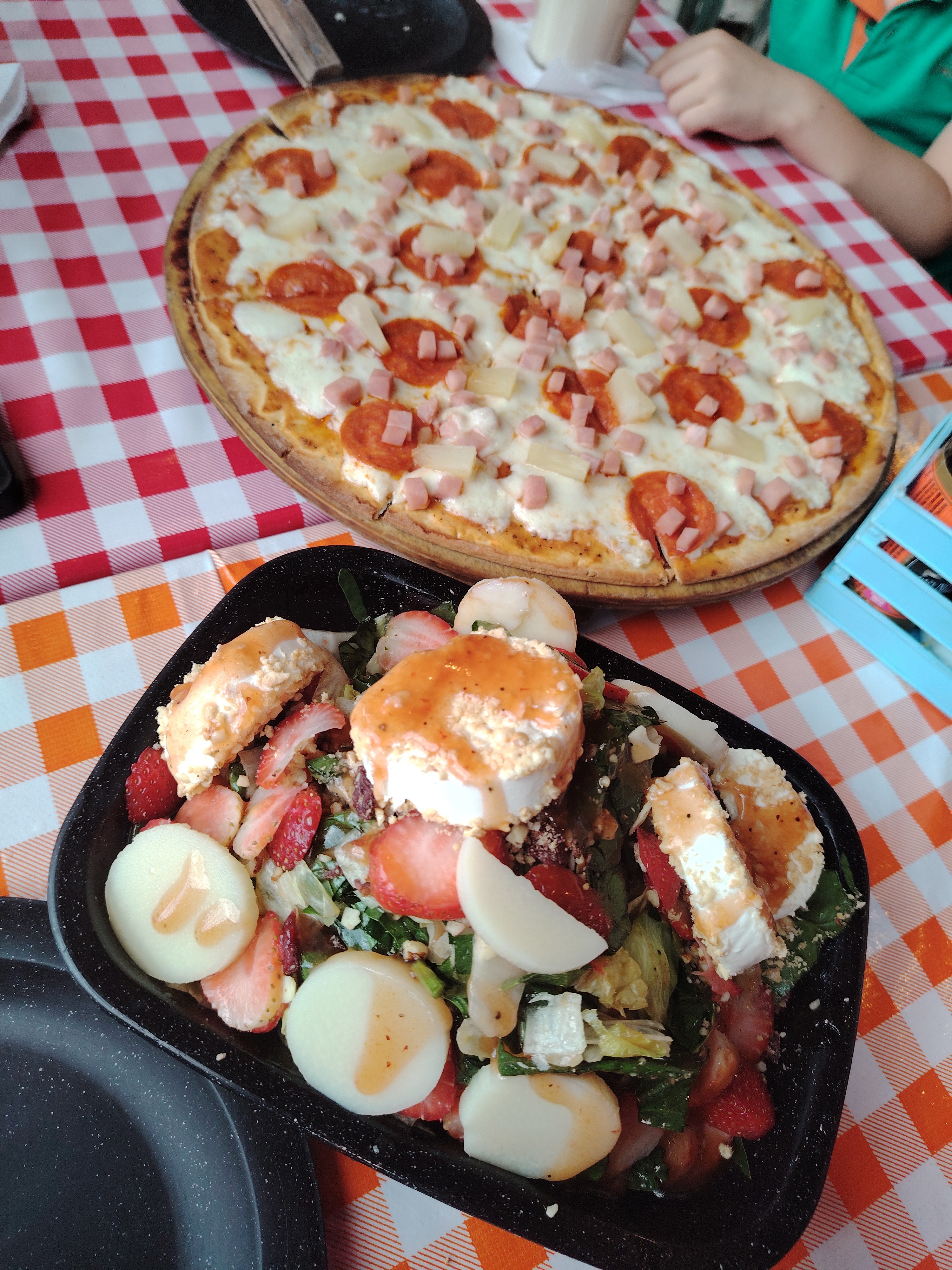 Cheester Playa del Carmen image 8