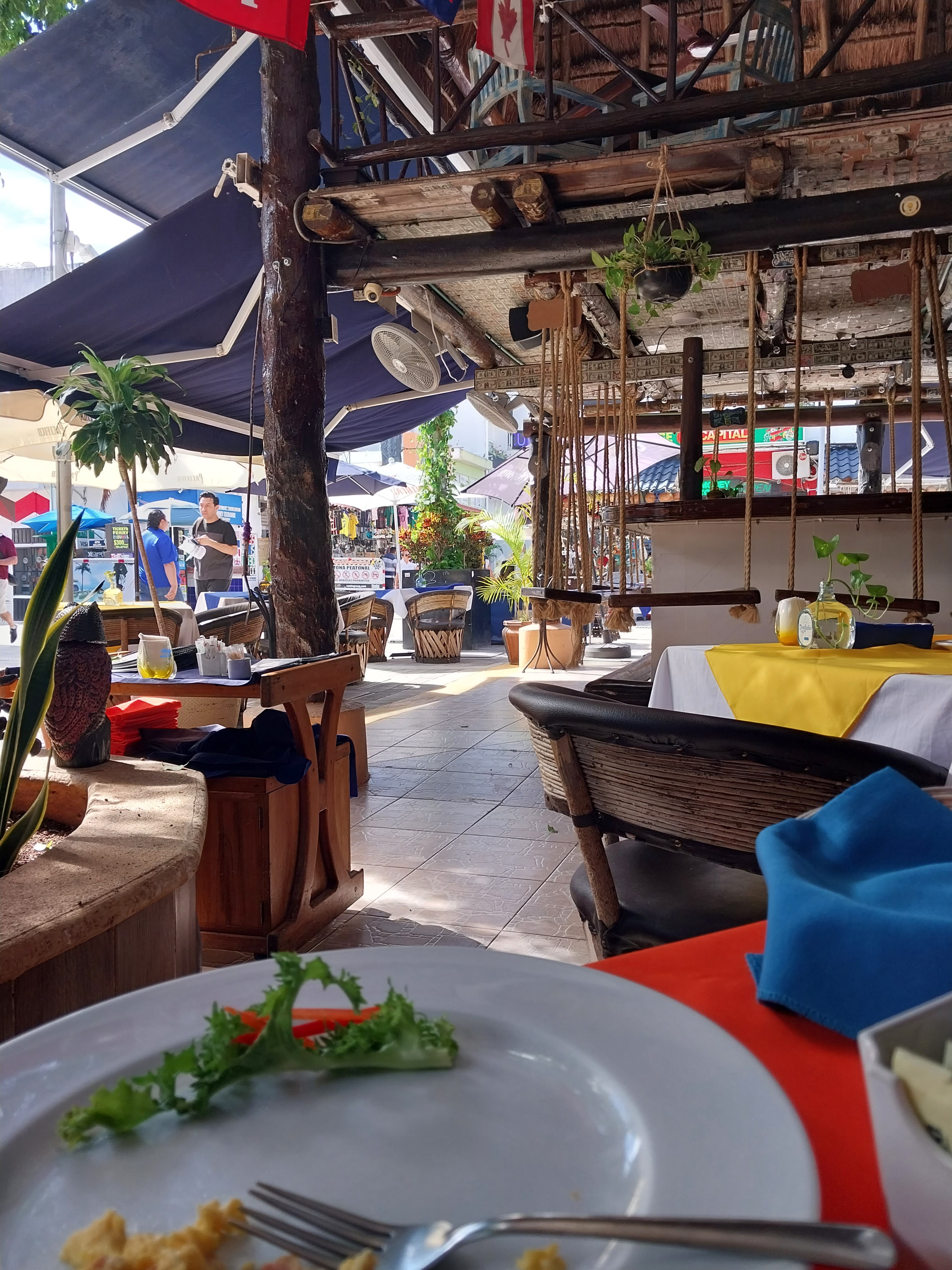 Pez Vela Restaurant image 7