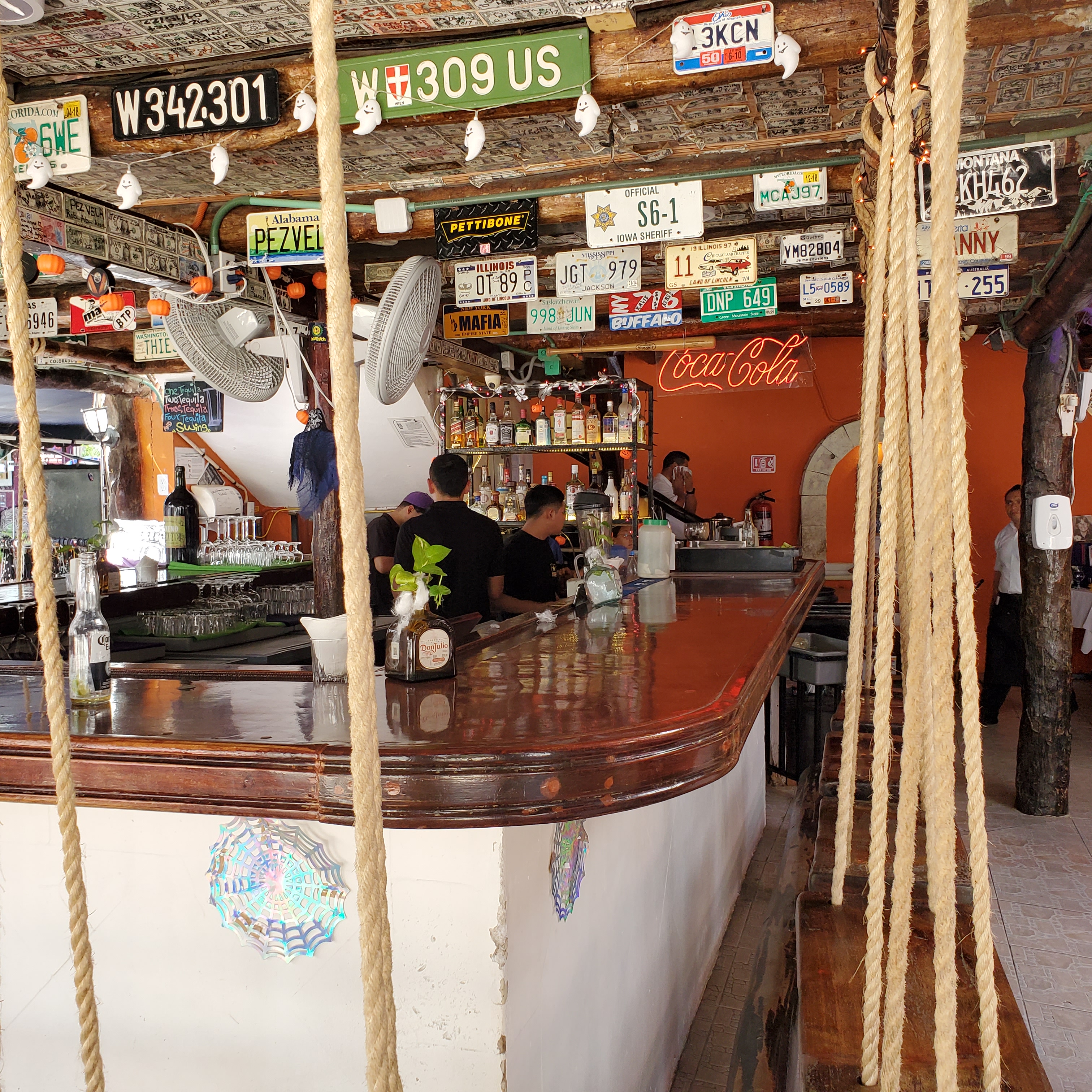 Pez Vela Restaurant image 8