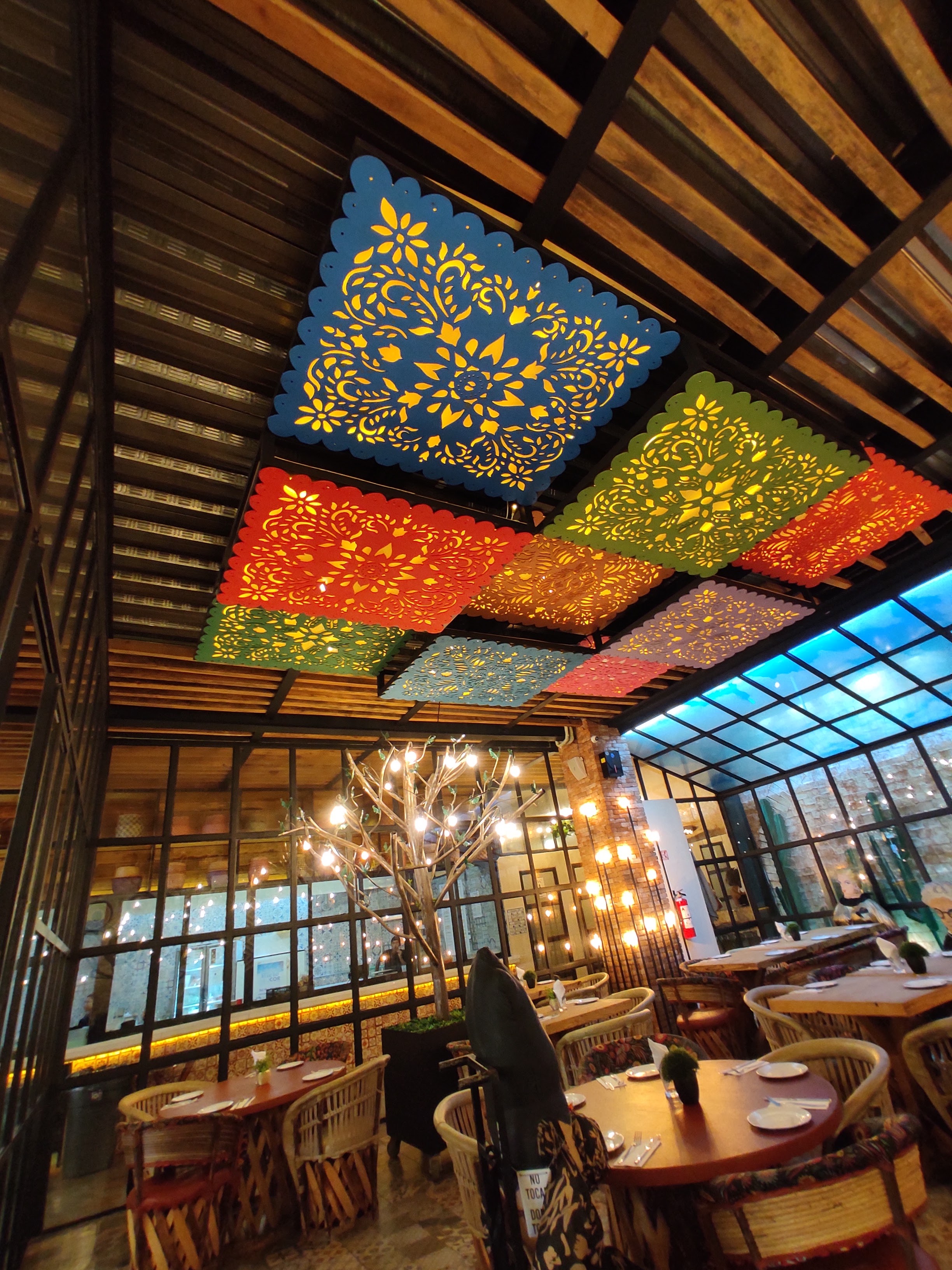 Los Tapetes Restaurante image 1