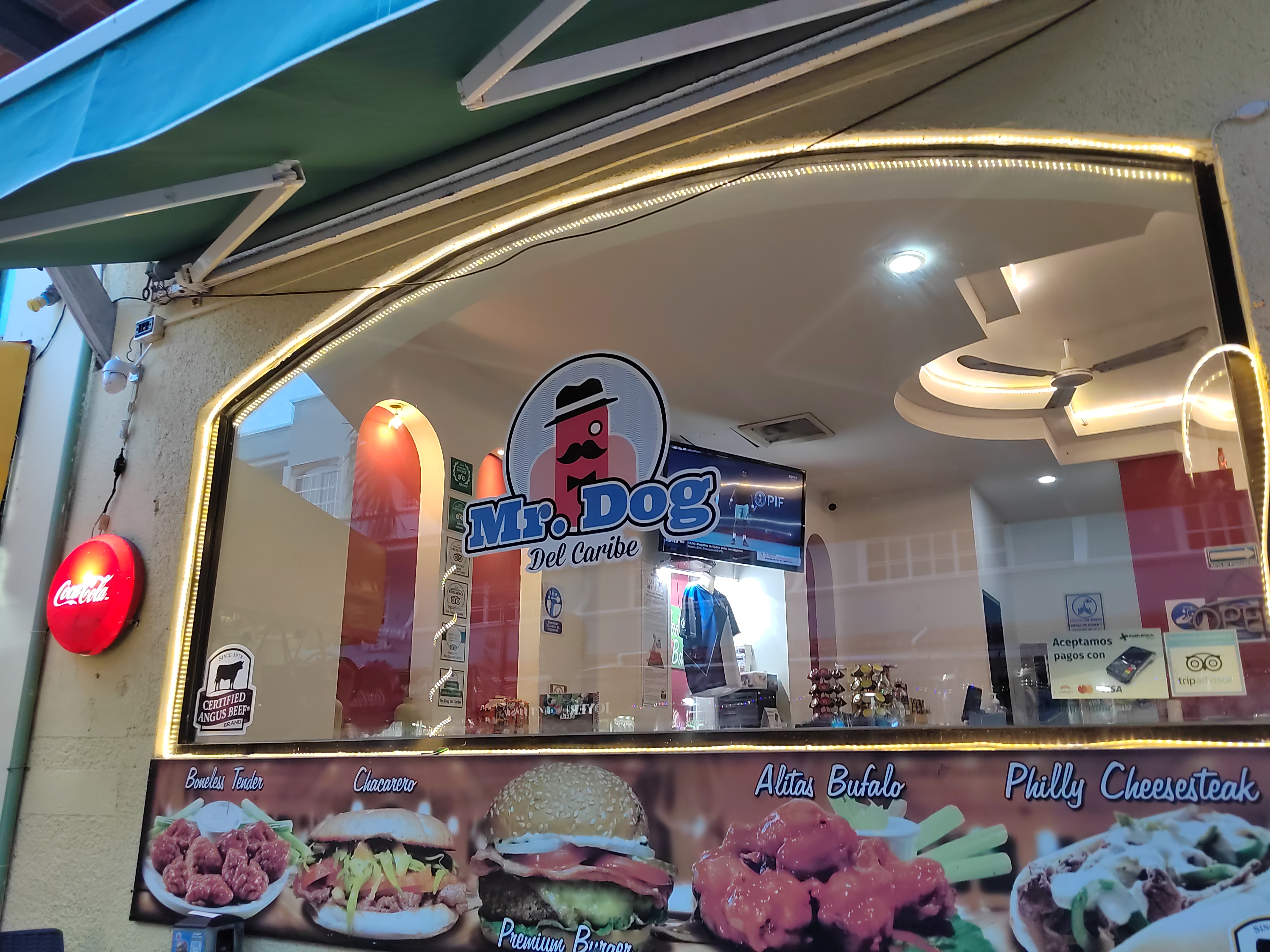Mr Dog del Caribe Playa Centro image 1