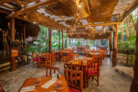 La Perla Pixan Cuisine & La Carboneria image 1