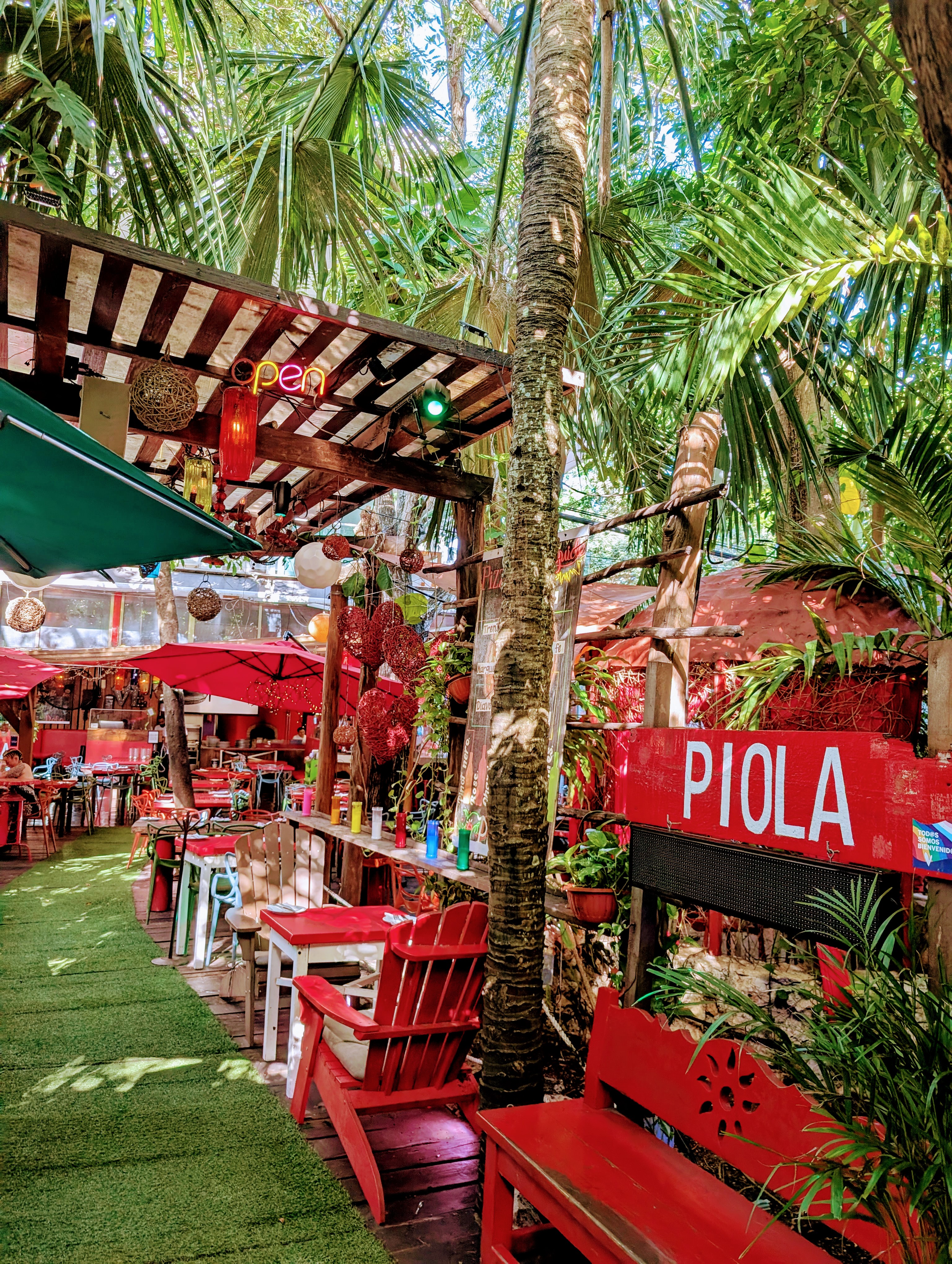 La Perla Pixan Cuisine & La Carboneria image 2