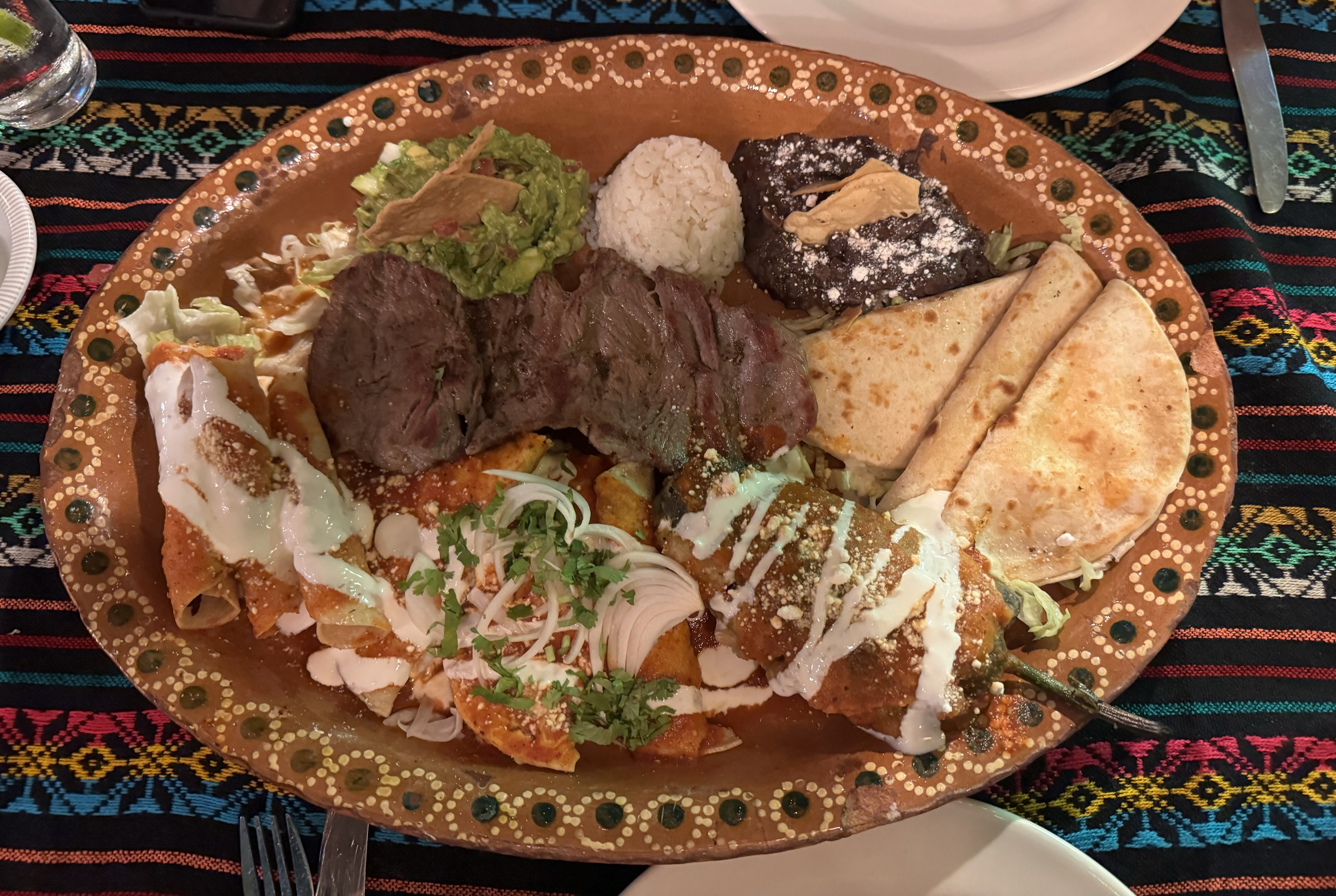 La Frontera Restaurante & Bar image 6