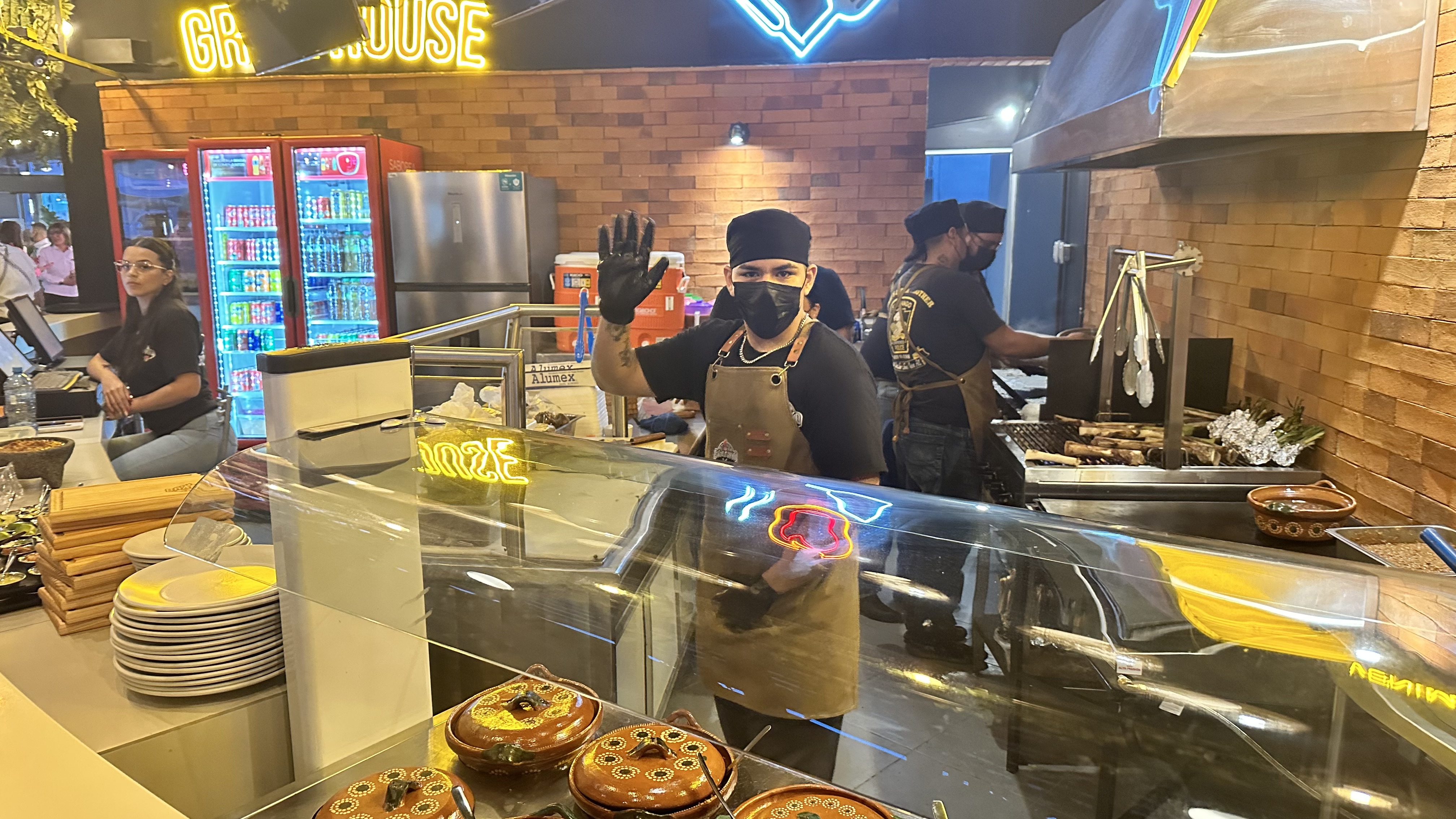 Con Branko Grill House en Terraza San Fernando image 1