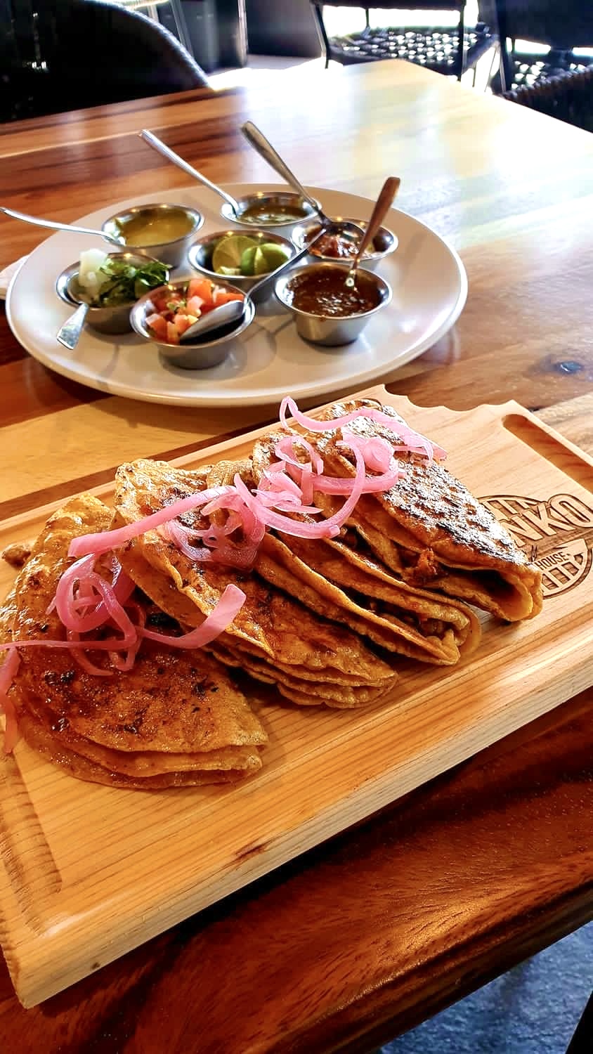 Con Branko Grill House en Terraza San Fernando image 8