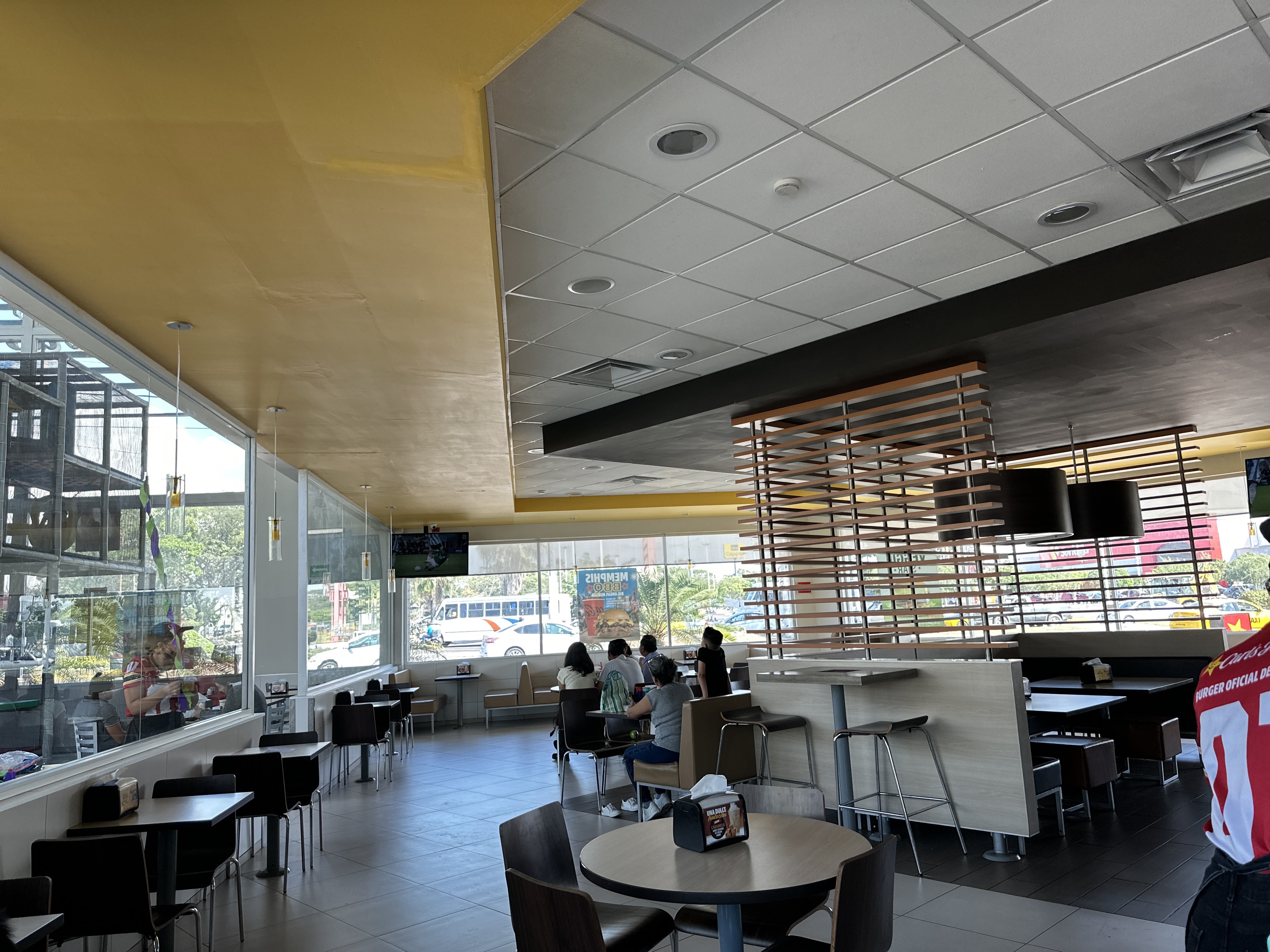 Carl's Jr. San Fernando image 4