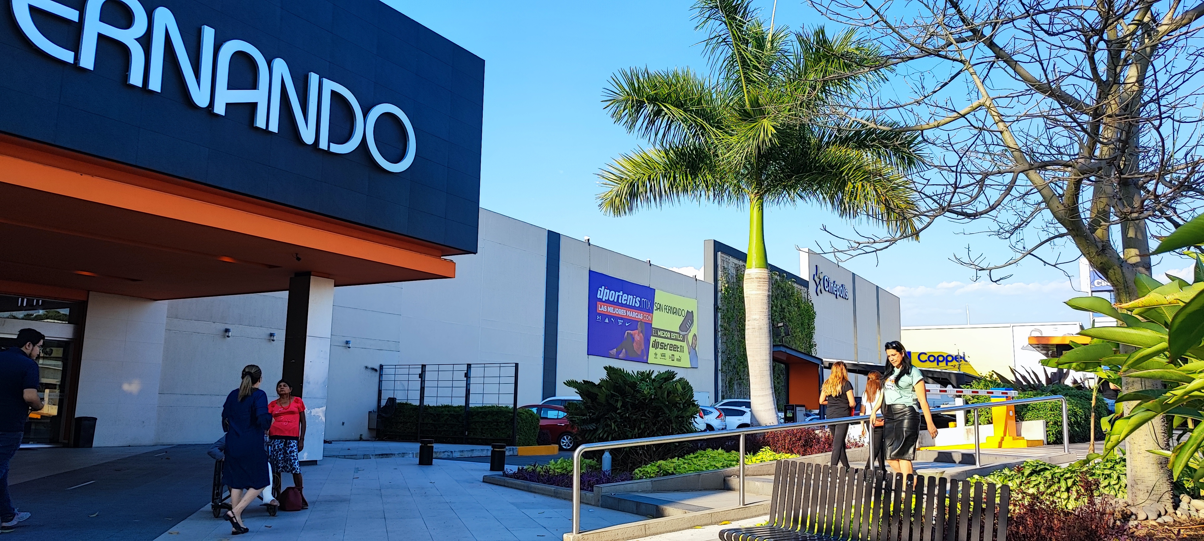 Carl's Jr. San Fernando image 8