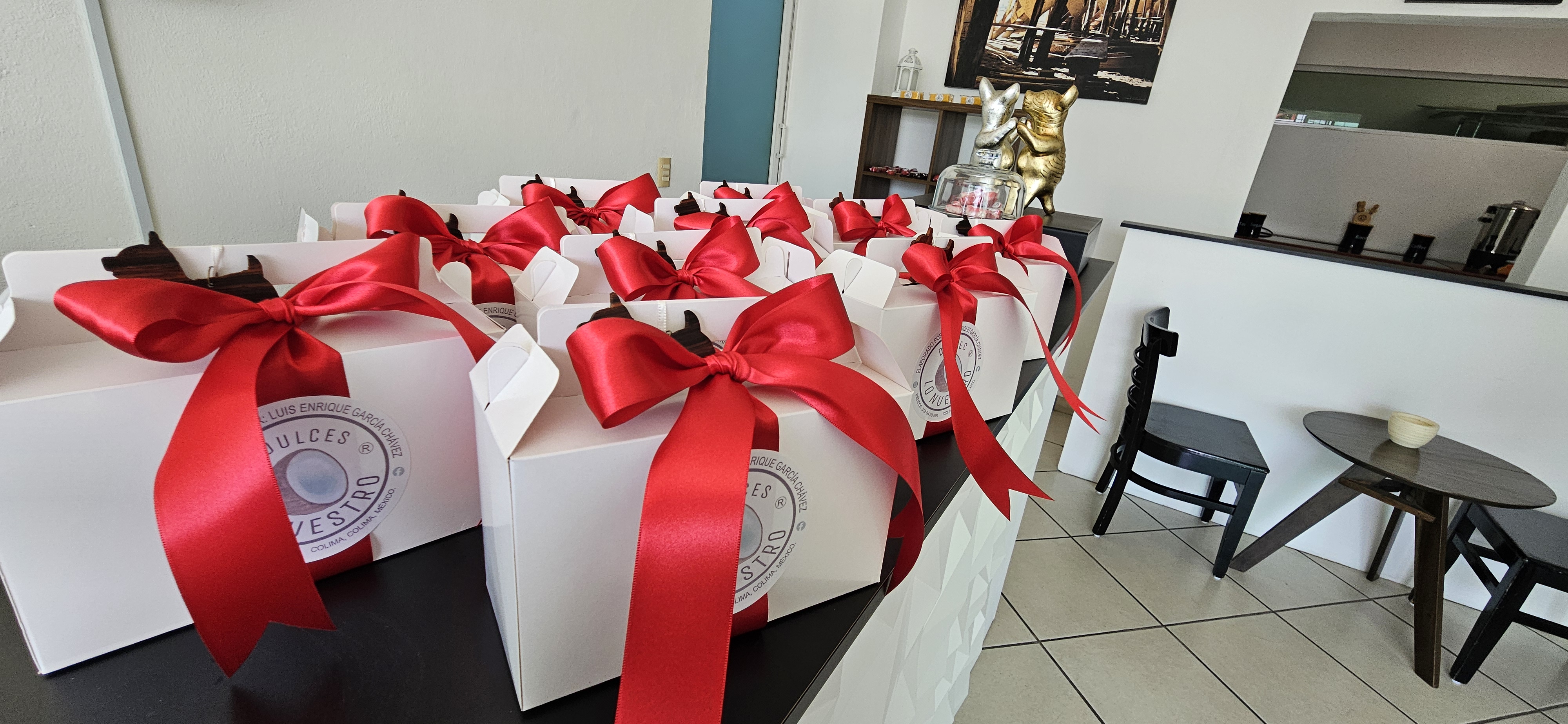 Dulces Lo Nuestro image 1