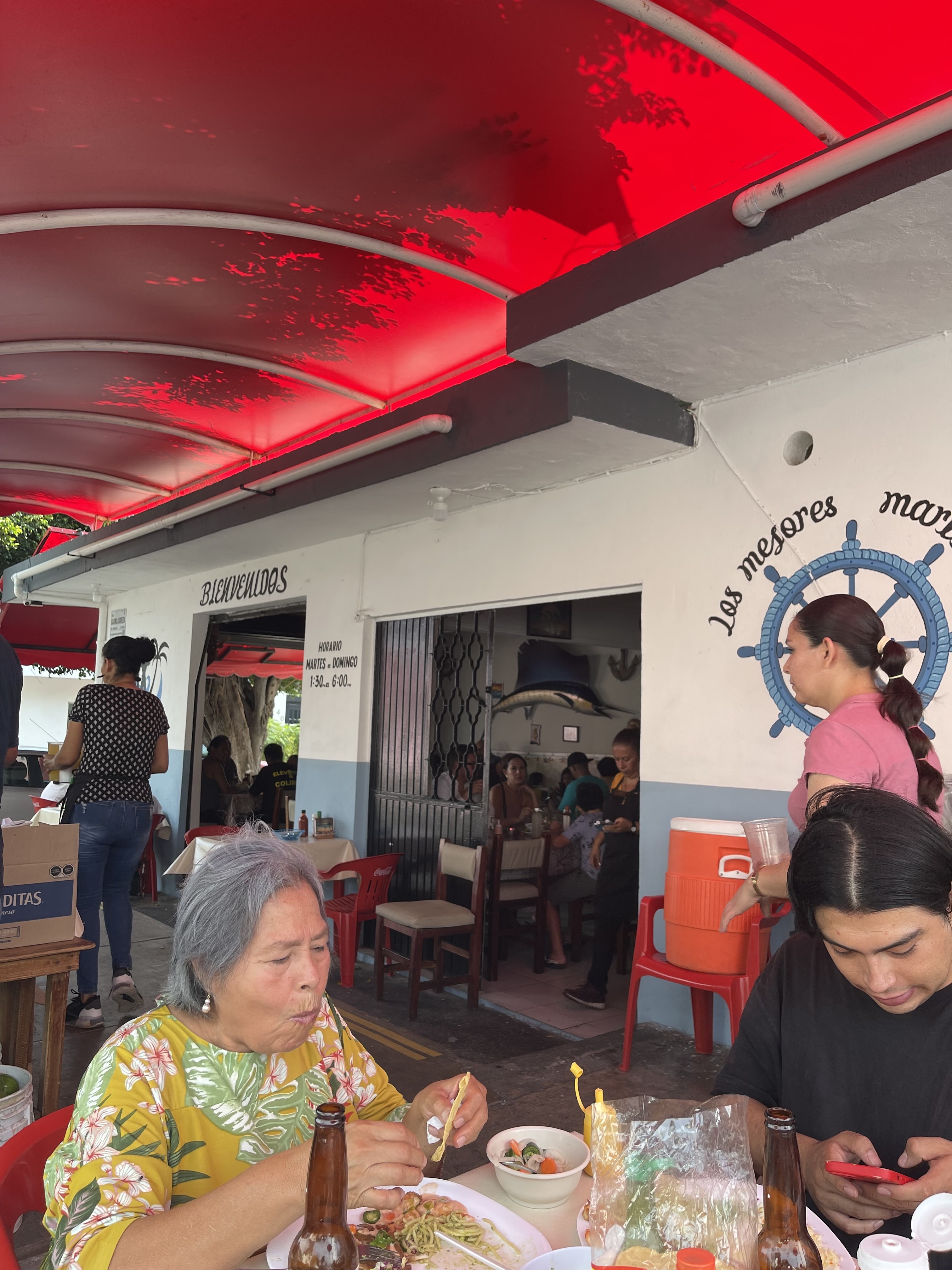 Mariscos El Guardián de la Bahía image 9