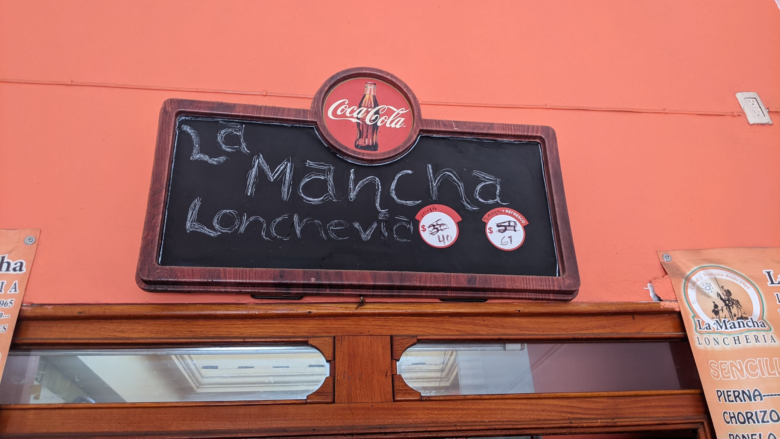 Lonchería La Mancha image 6