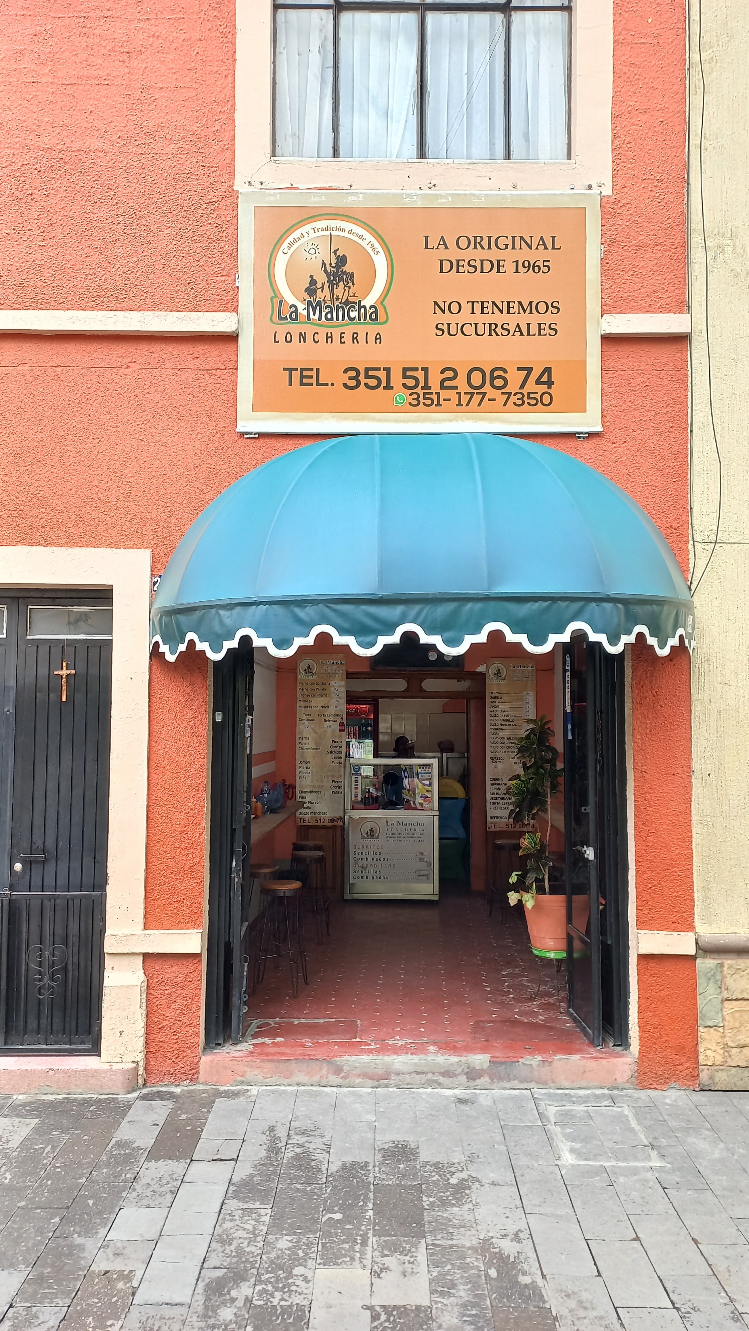 Lonchería La Mancha image 7