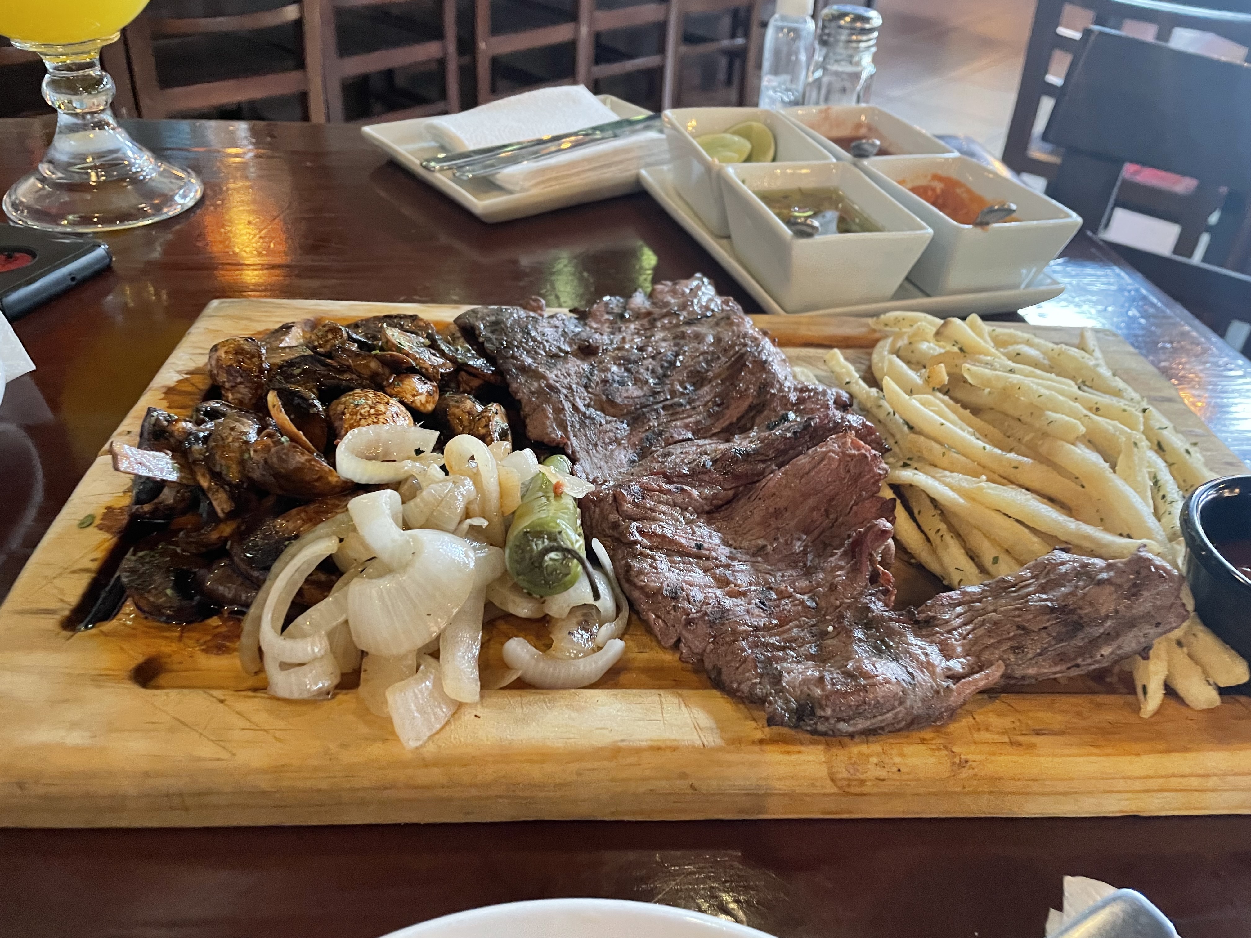 Arte y Carne Steak & Art image 5