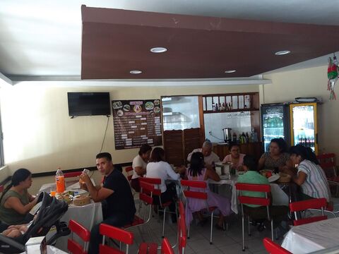 Carnitas El Puerquito Valiente Col. Huilango image 5
