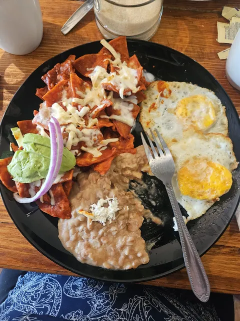 La Esquina Restaurant image 4