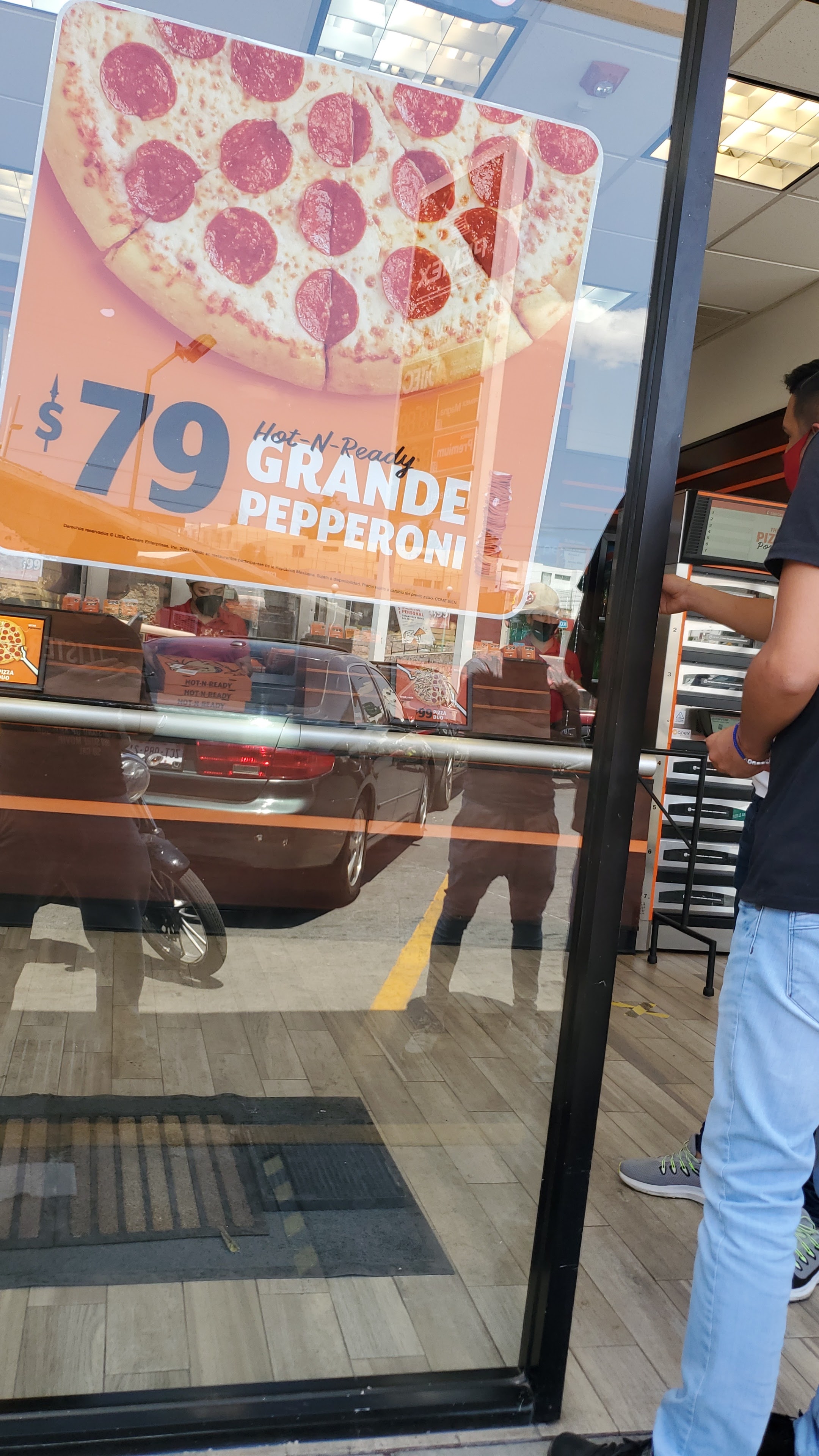 Little Caesars Zona A image 6